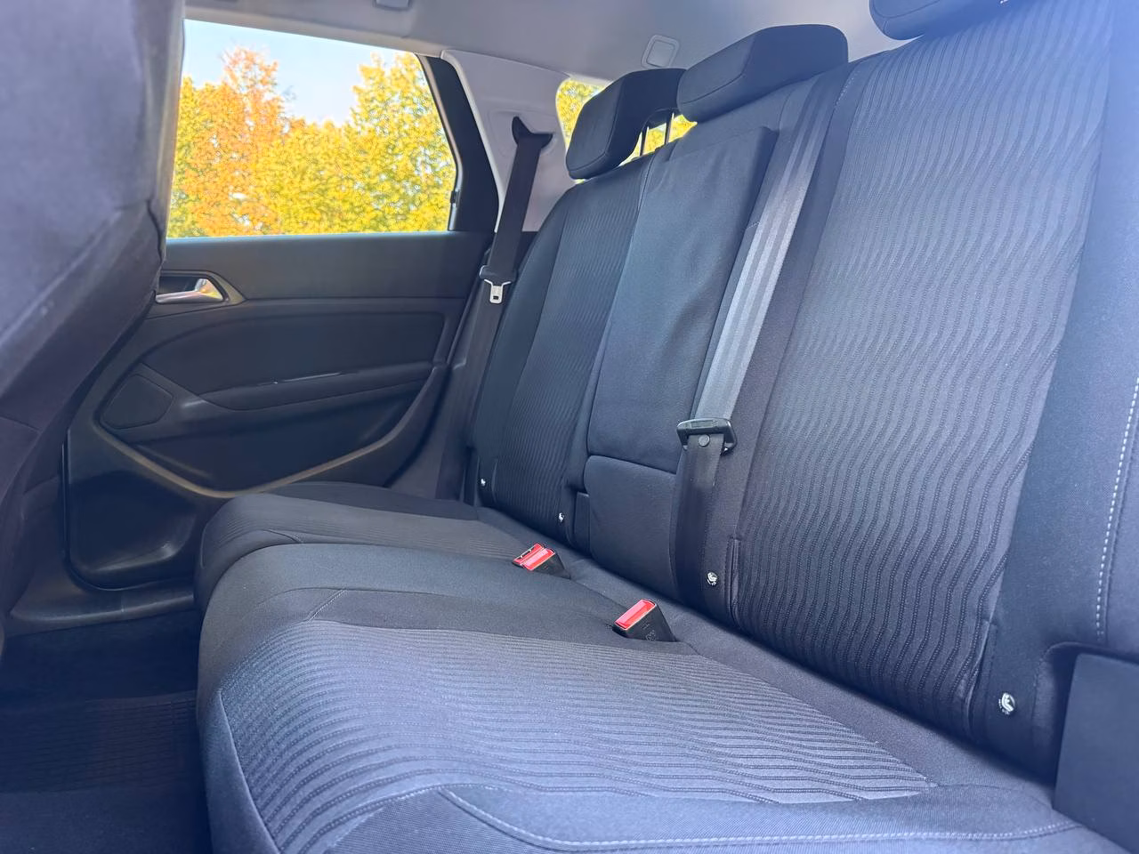 Peugeot 308 фото 9