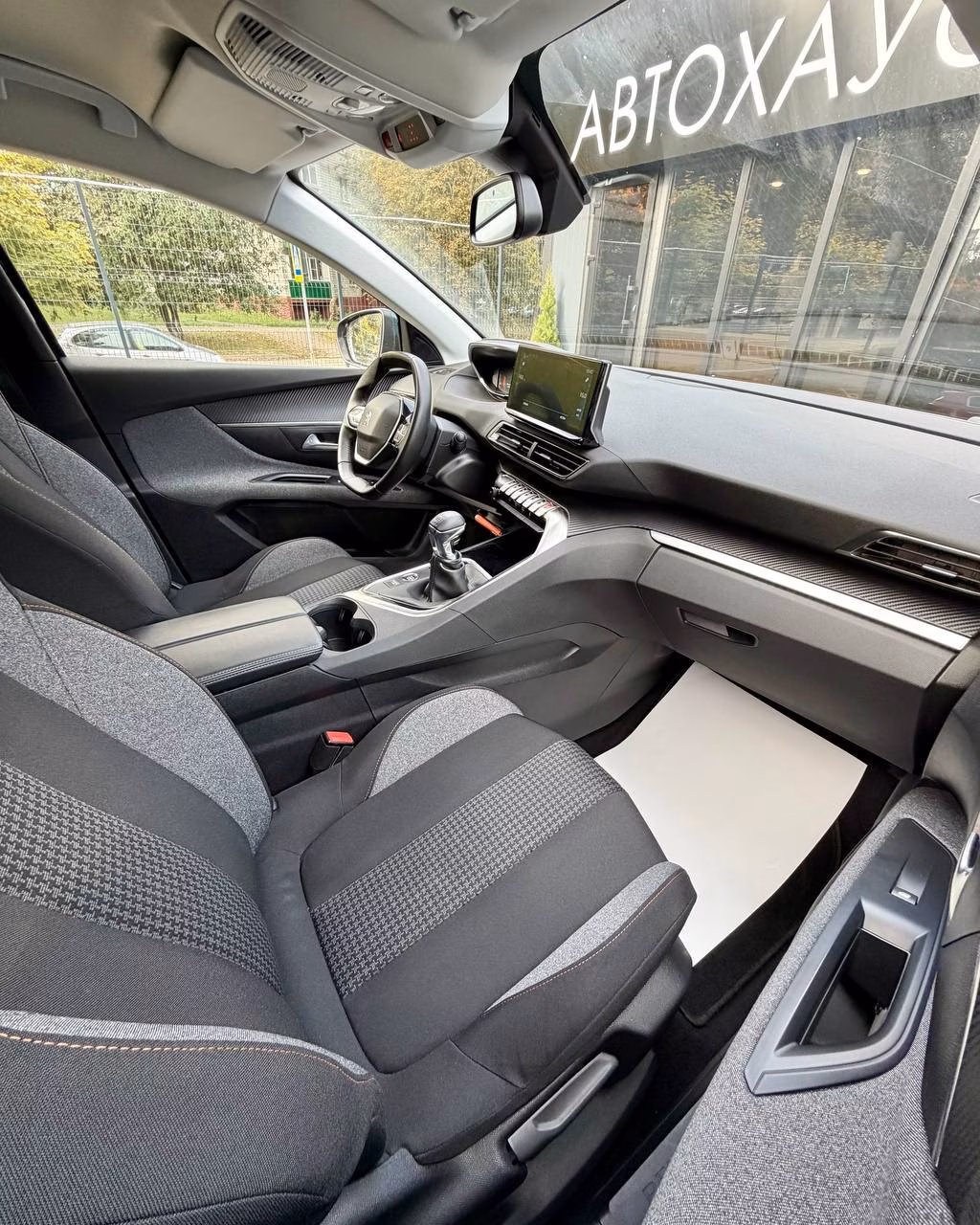 Peugeot 5008 фото 14