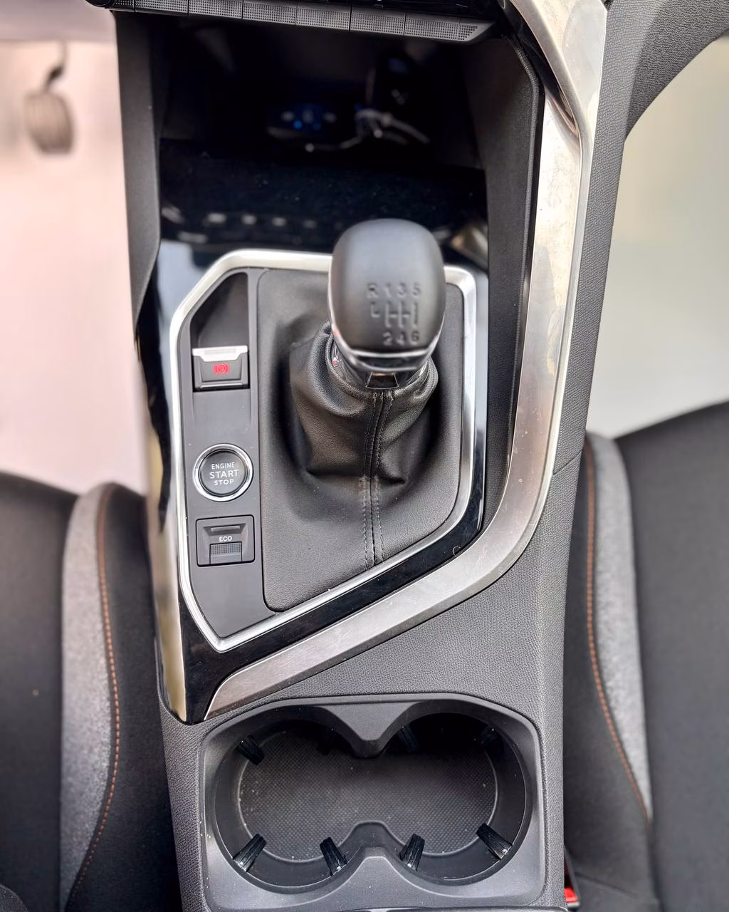 Peugeot 5008 фото 17