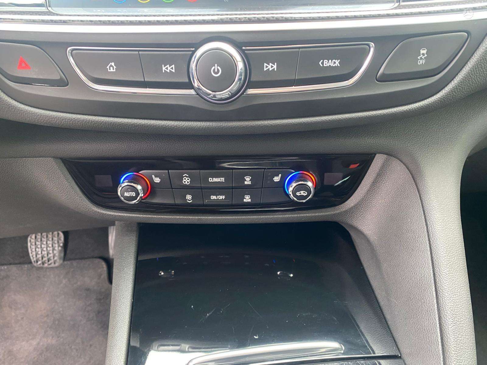 Opel Insignia фото 16