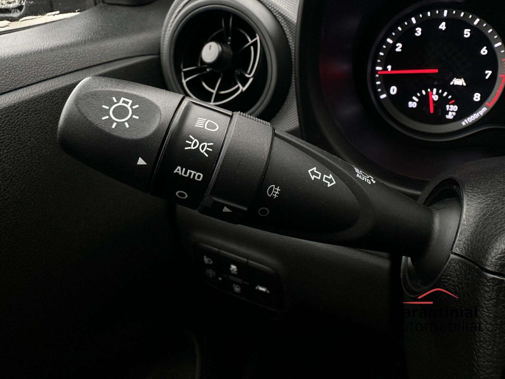 Hyundai i10 фото 12