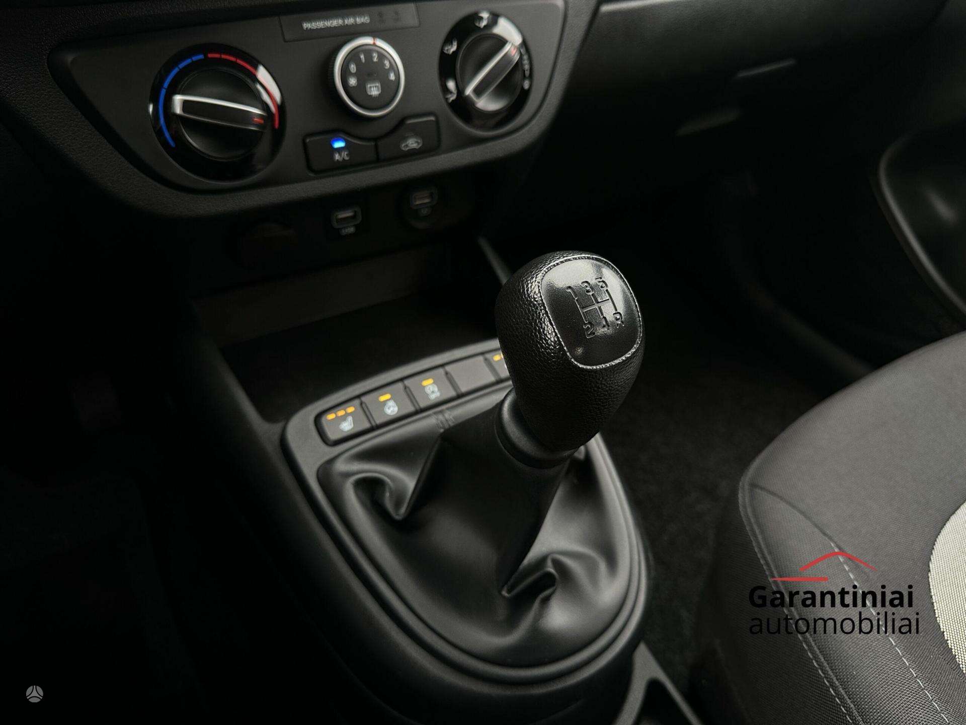 Hyundai i10 фото 18