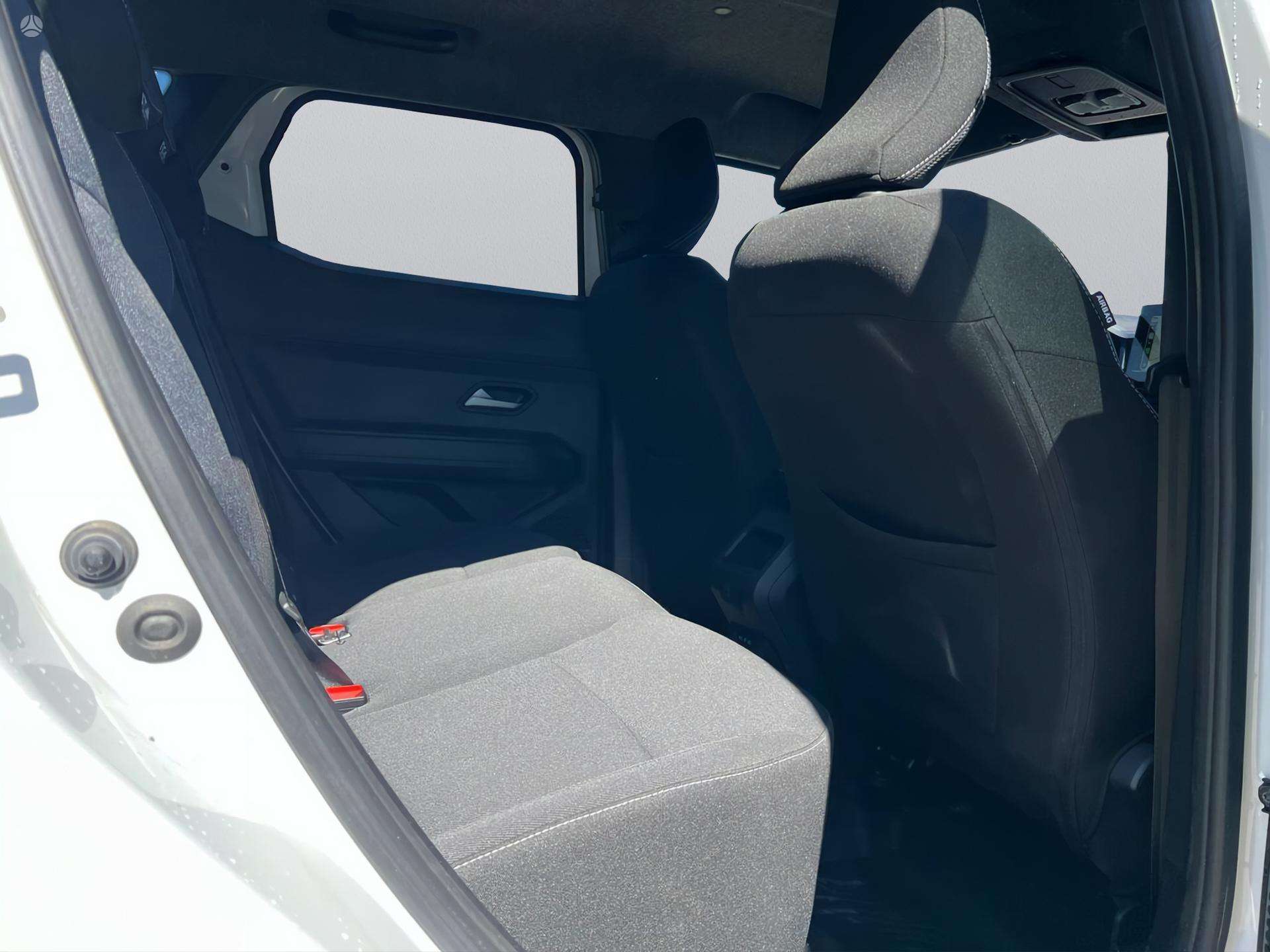 Dacia Duster фото 11