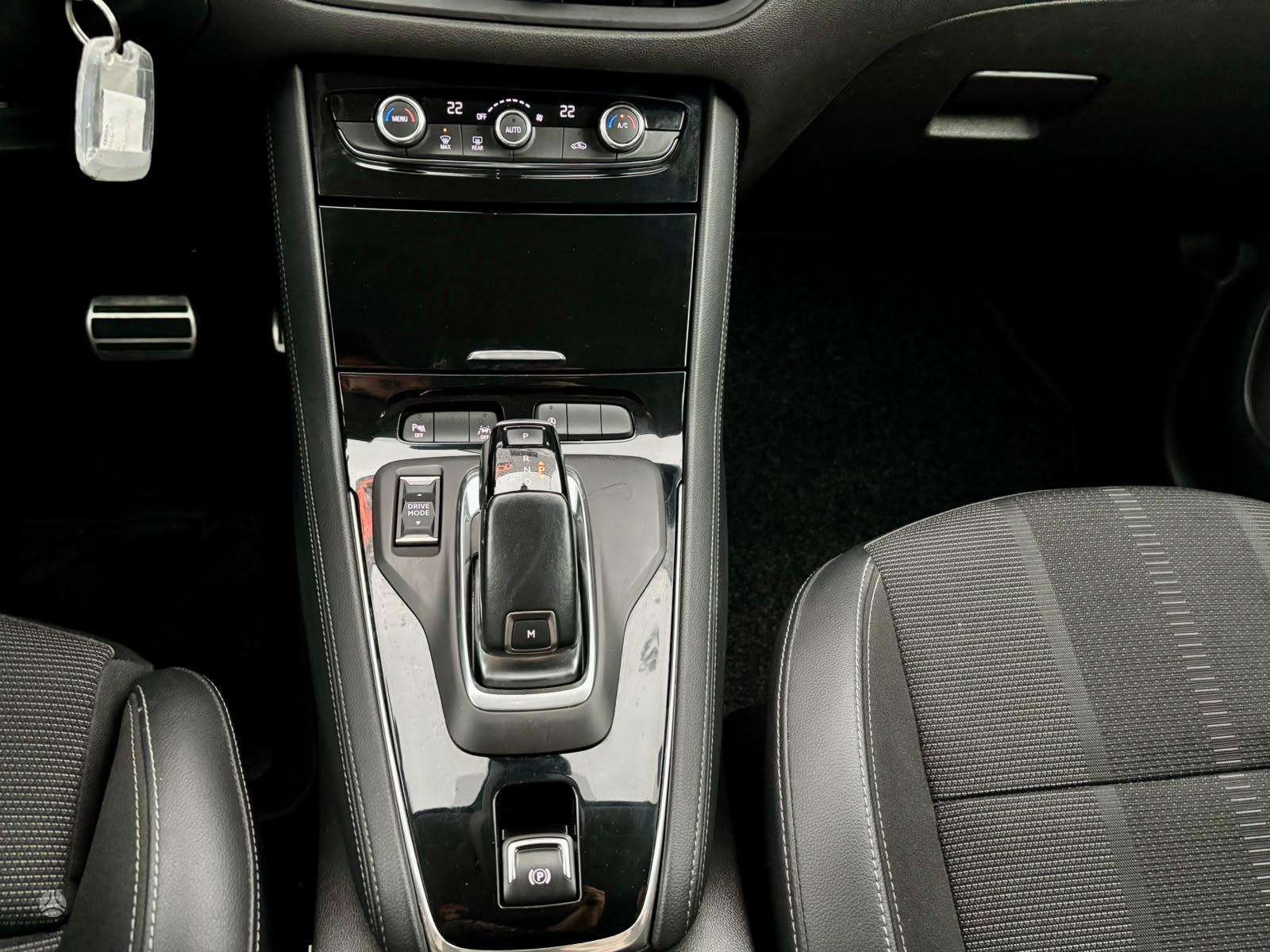 Opel Grandland фото 19