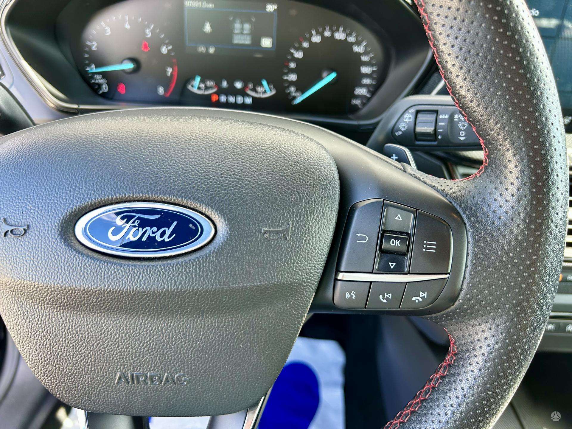 Ford Focus фото 18