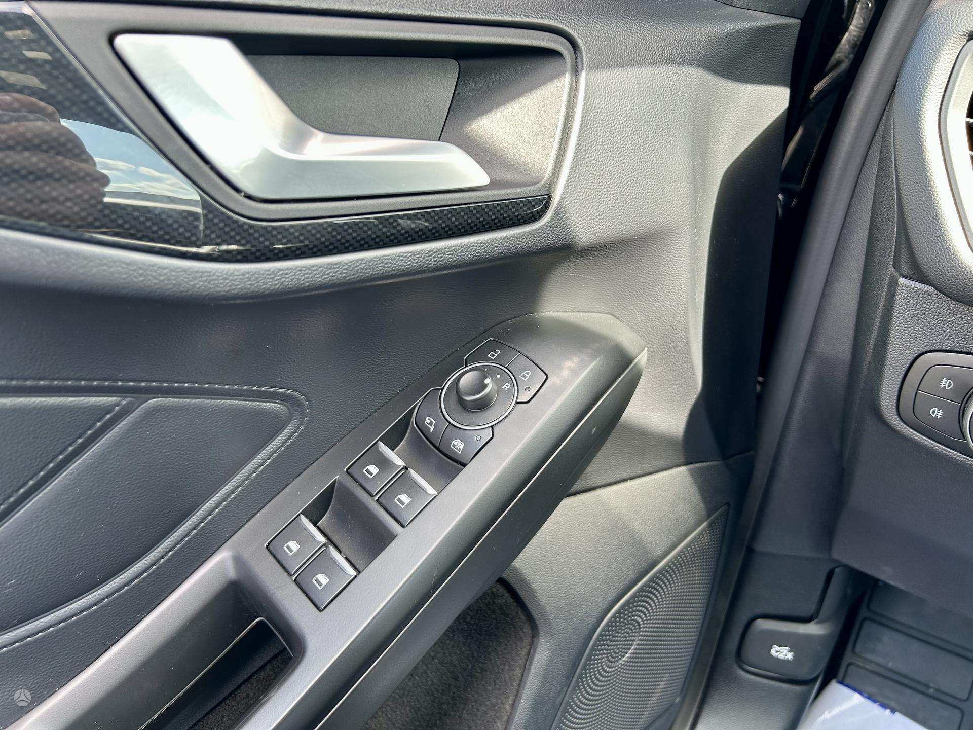 Ford Focus фото 22