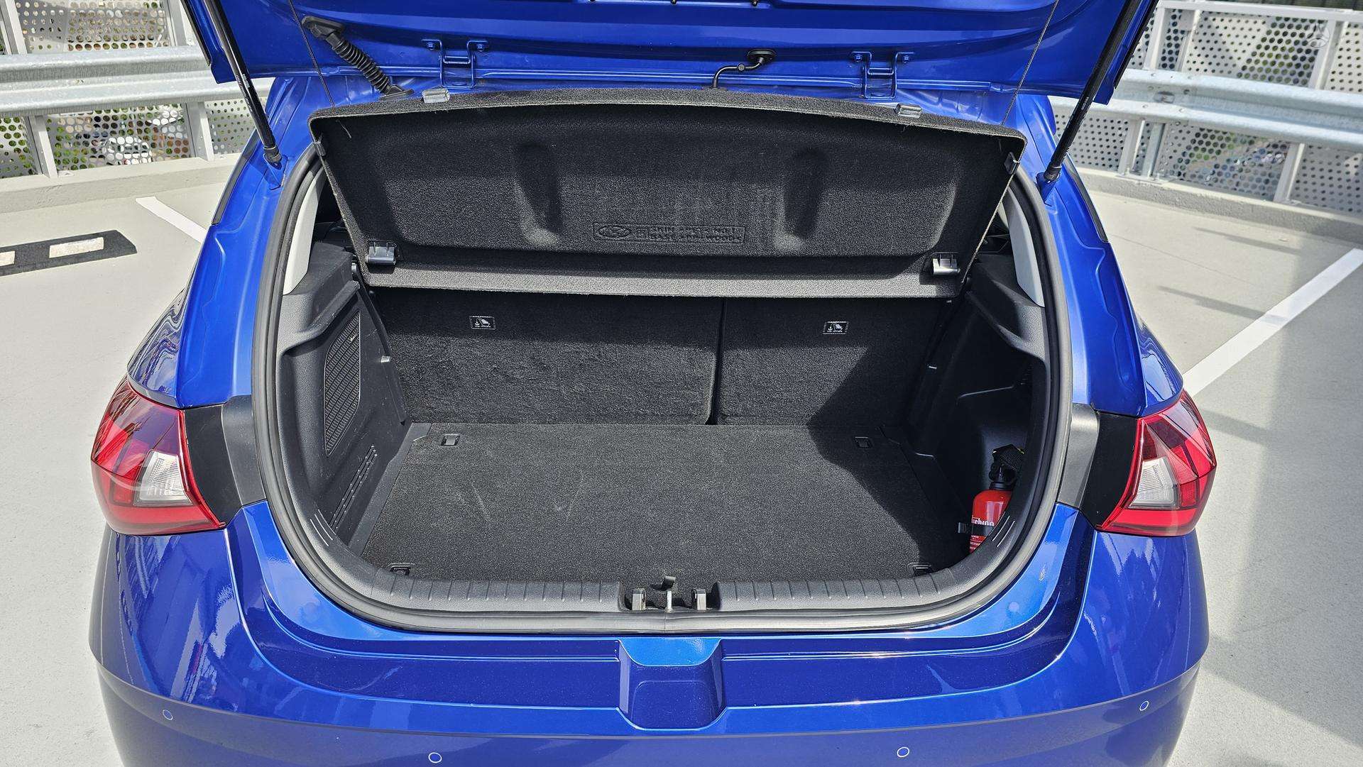 Hyundai i20 фото 15