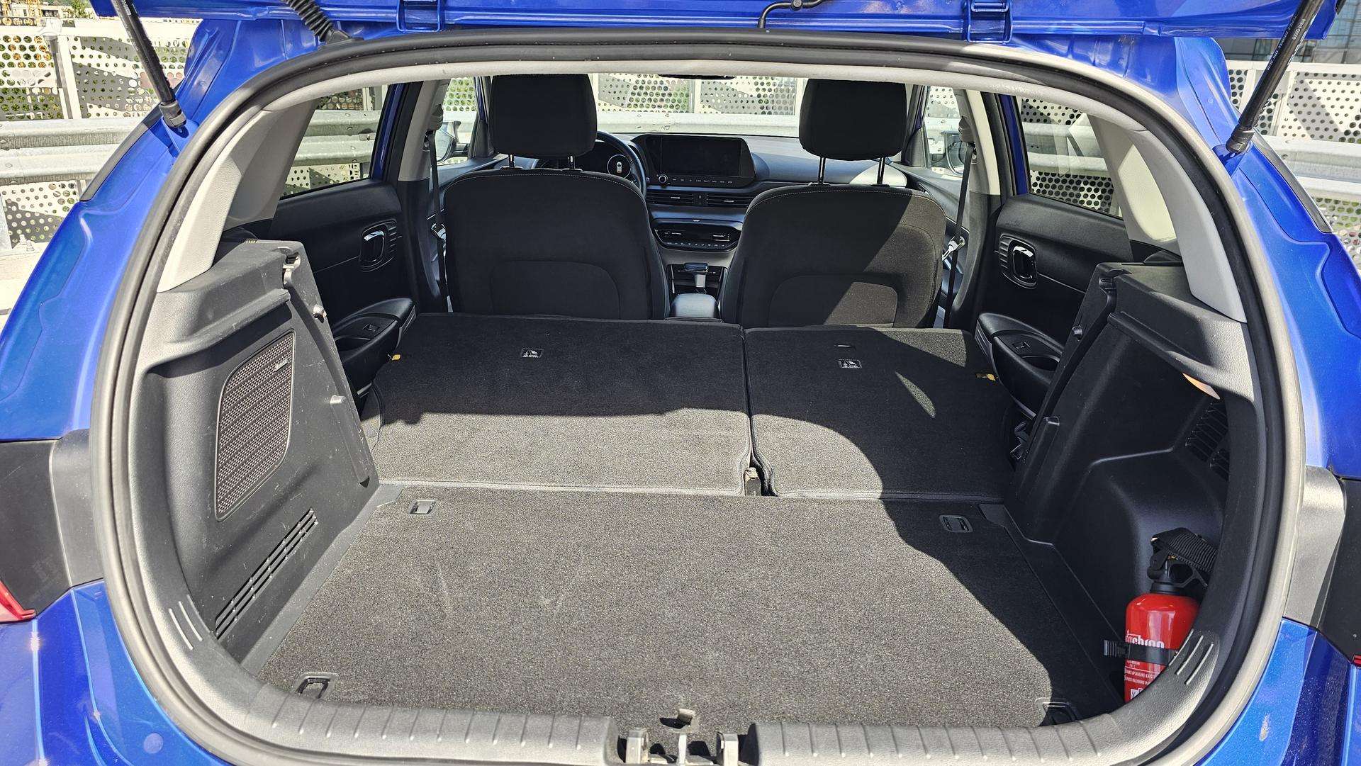 Hyundai i20 фото 16