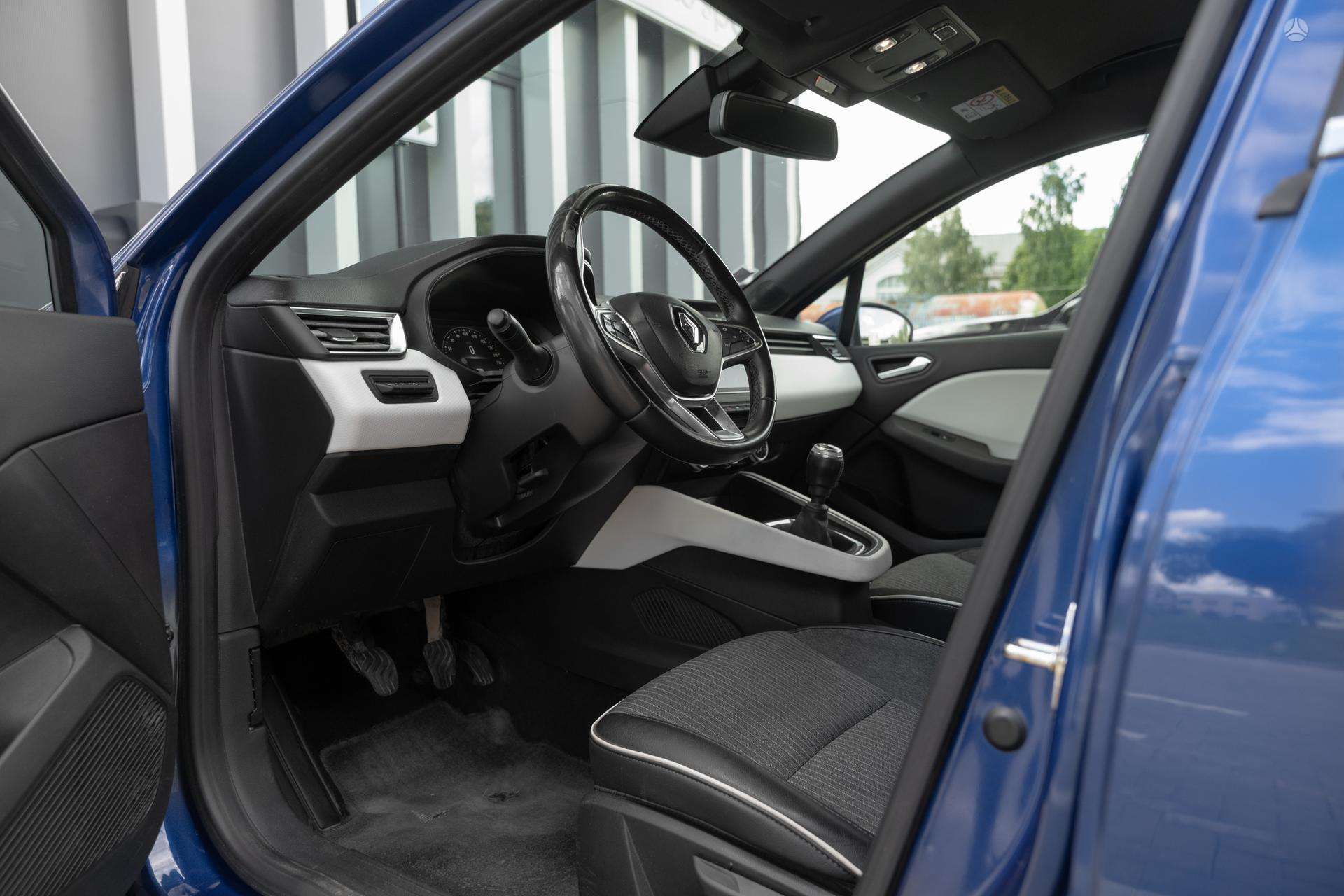Renault Clio фото 12