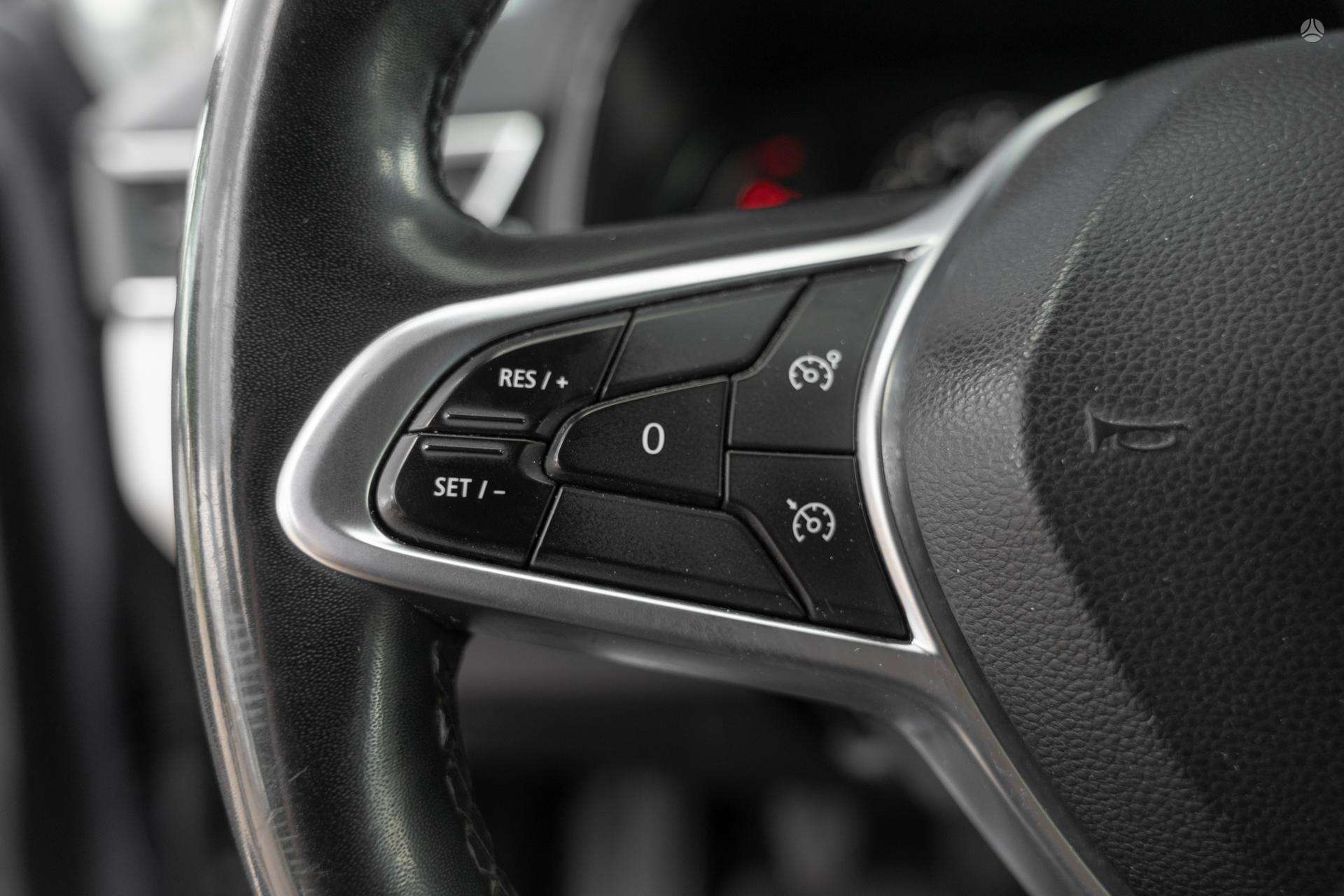 Renault Clio фото 22