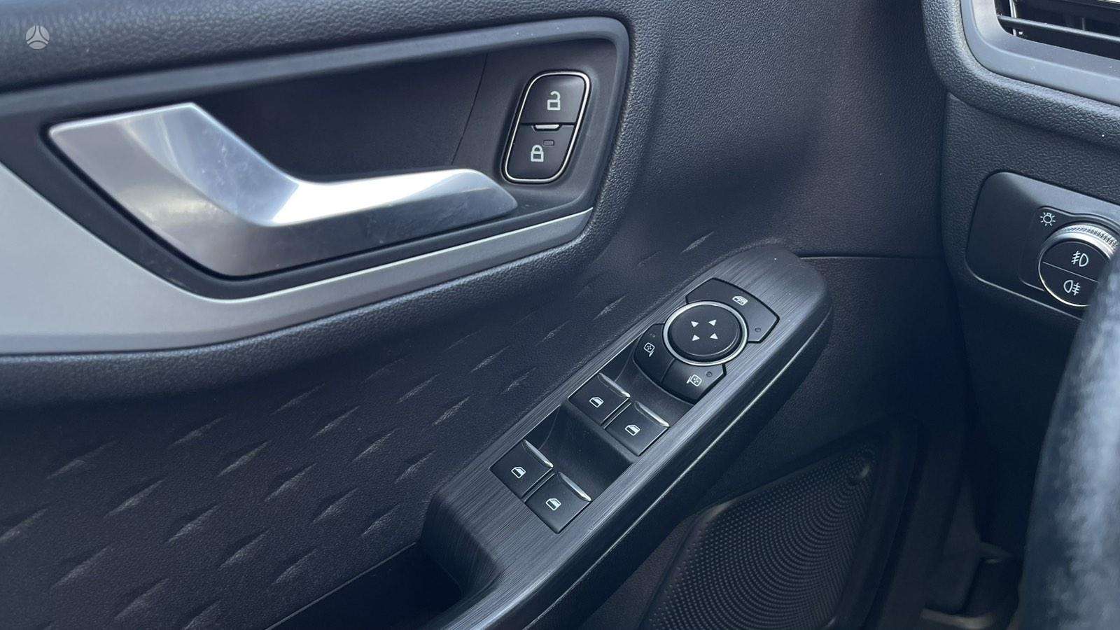 Ford Kuga фото 27