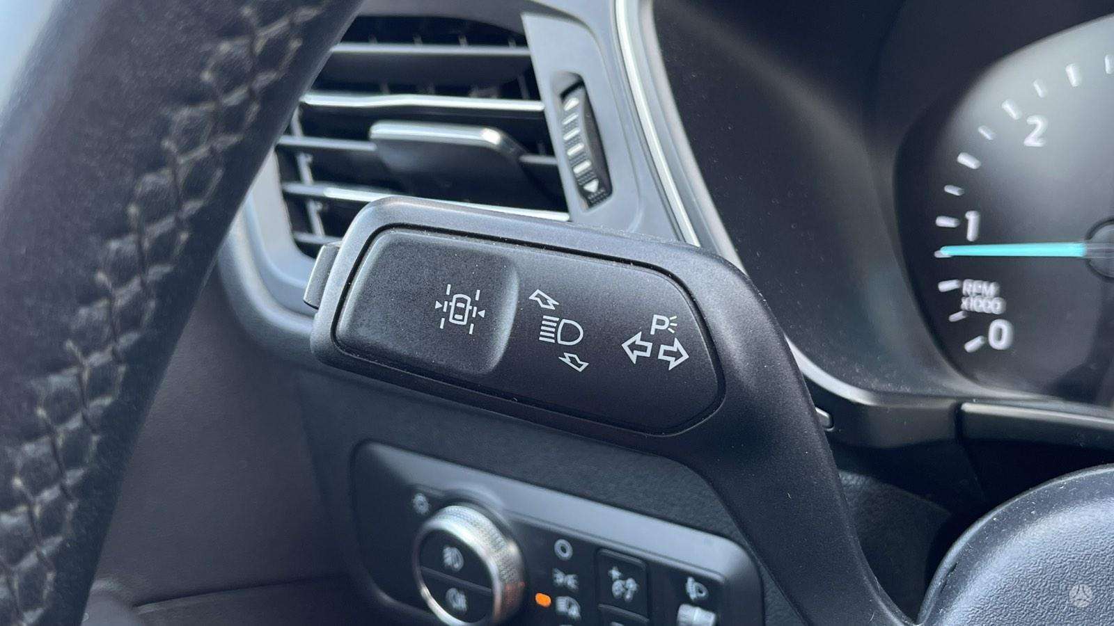Ford Kuga фото 29