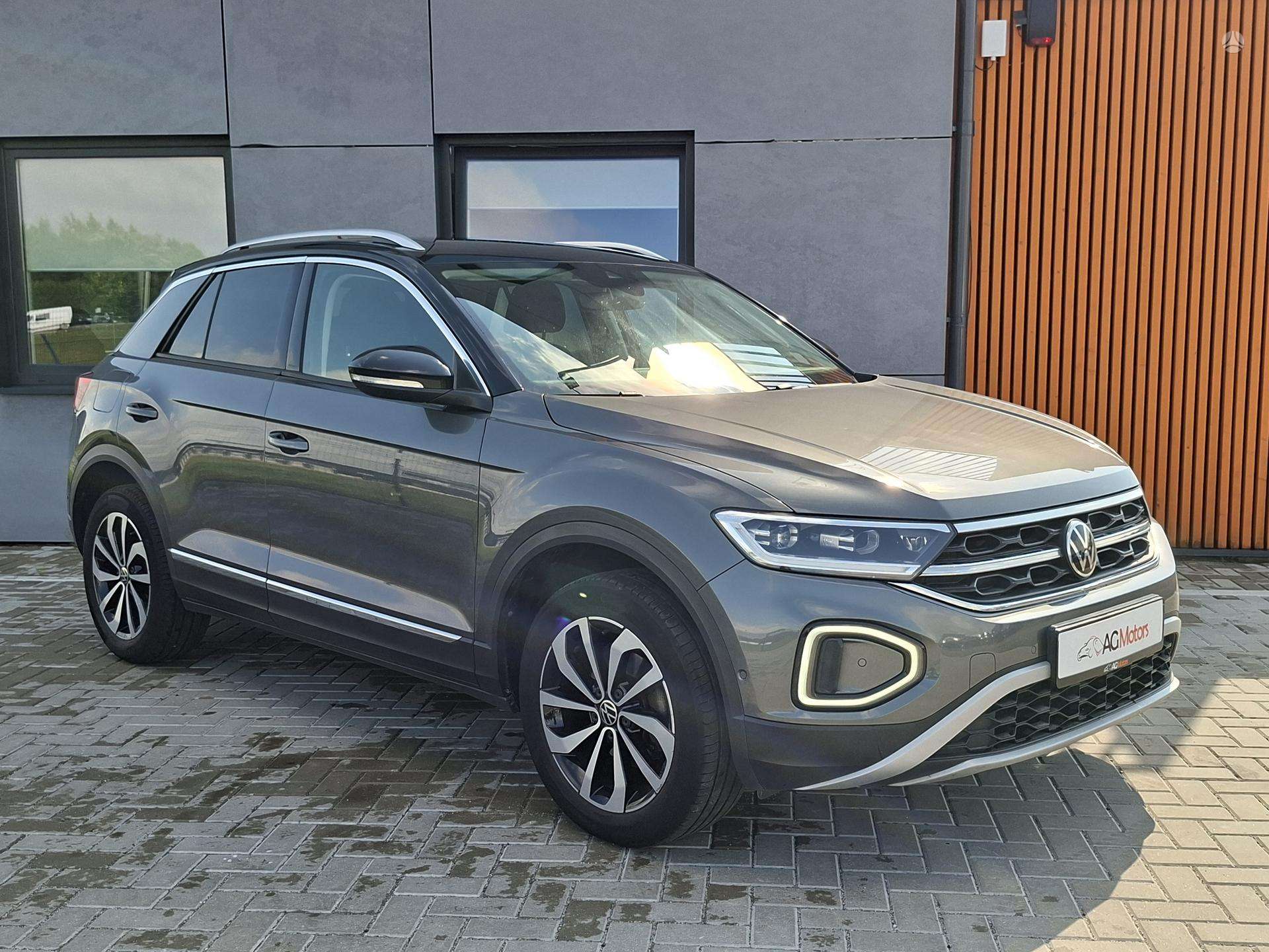 Volkswagen T-Roc фото 2