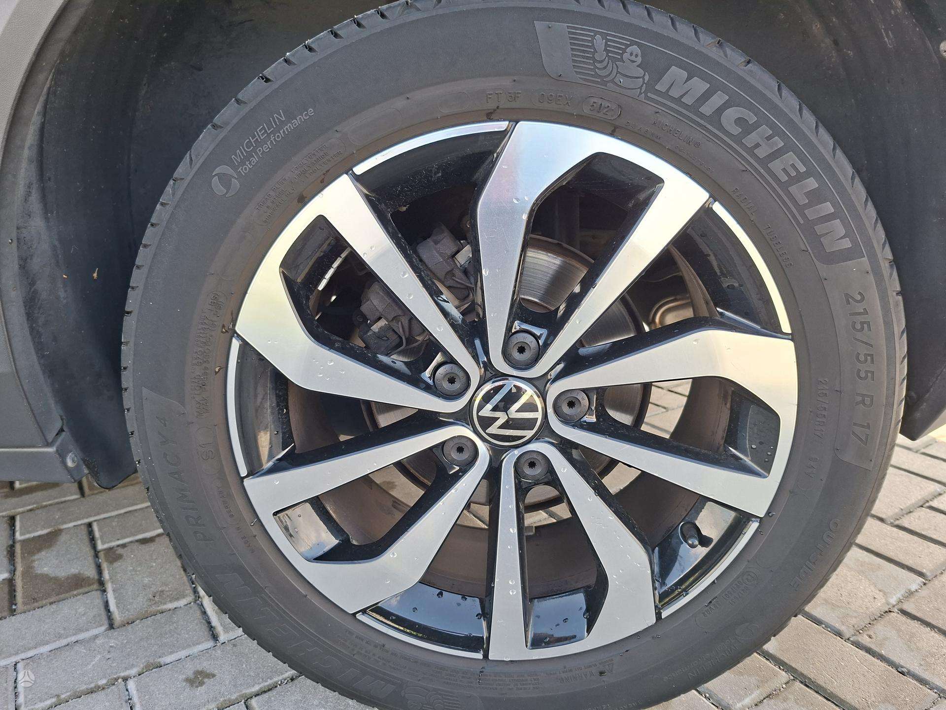 Volkswagen T-Roc фото 23