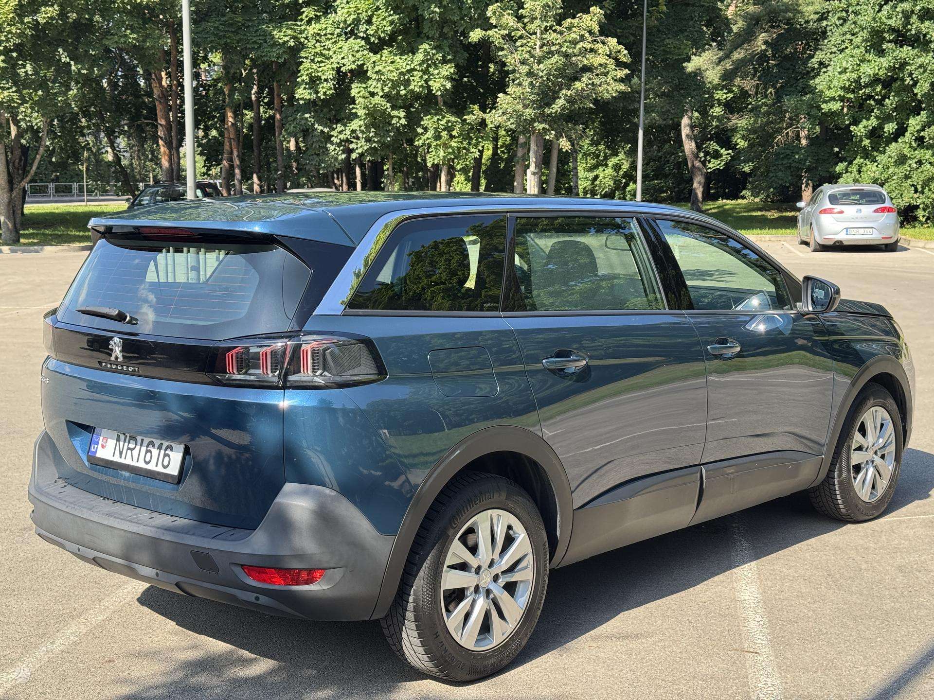 Peugeot 5008 фото 5