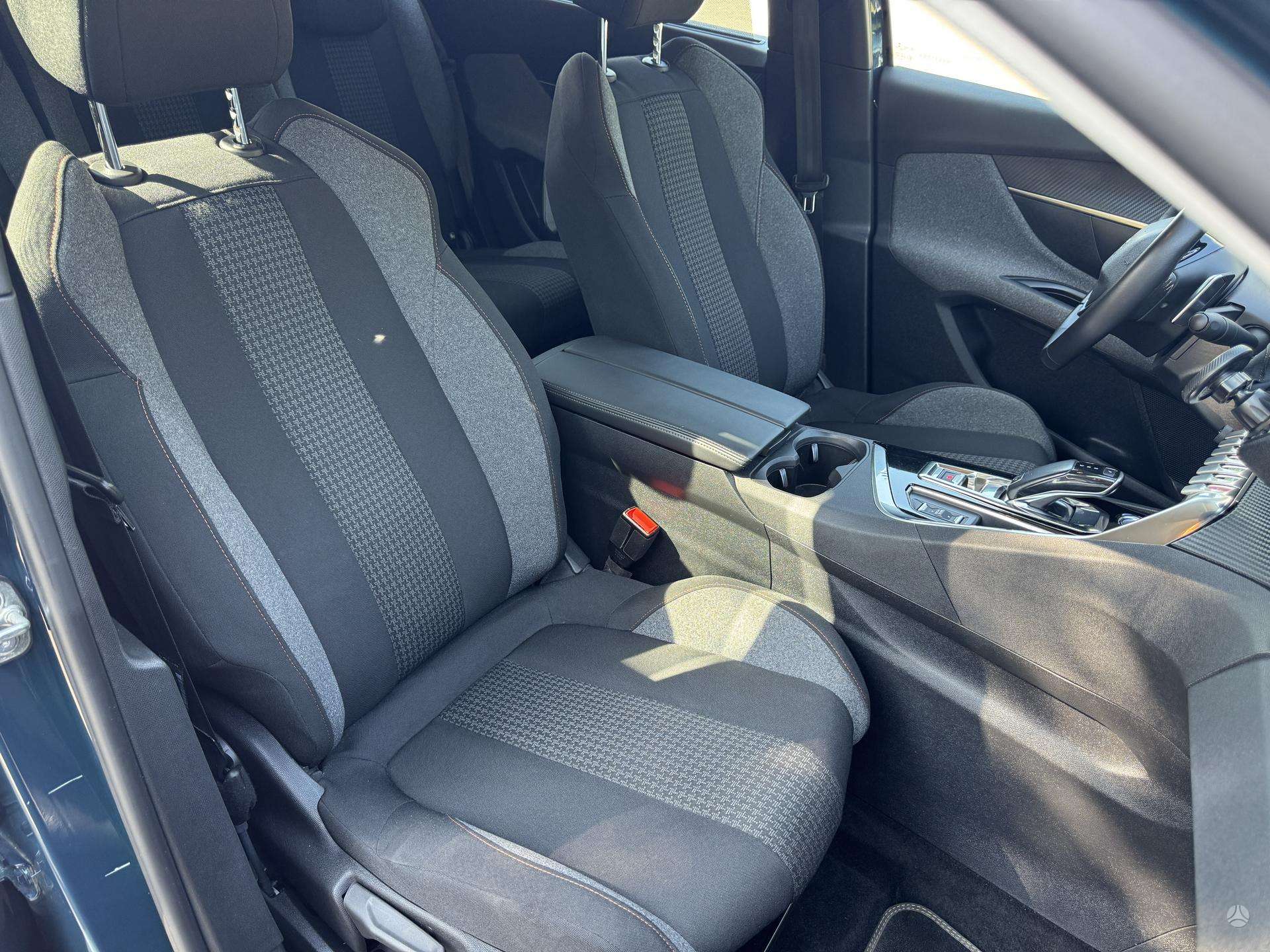Peugeot 5008 фото 21