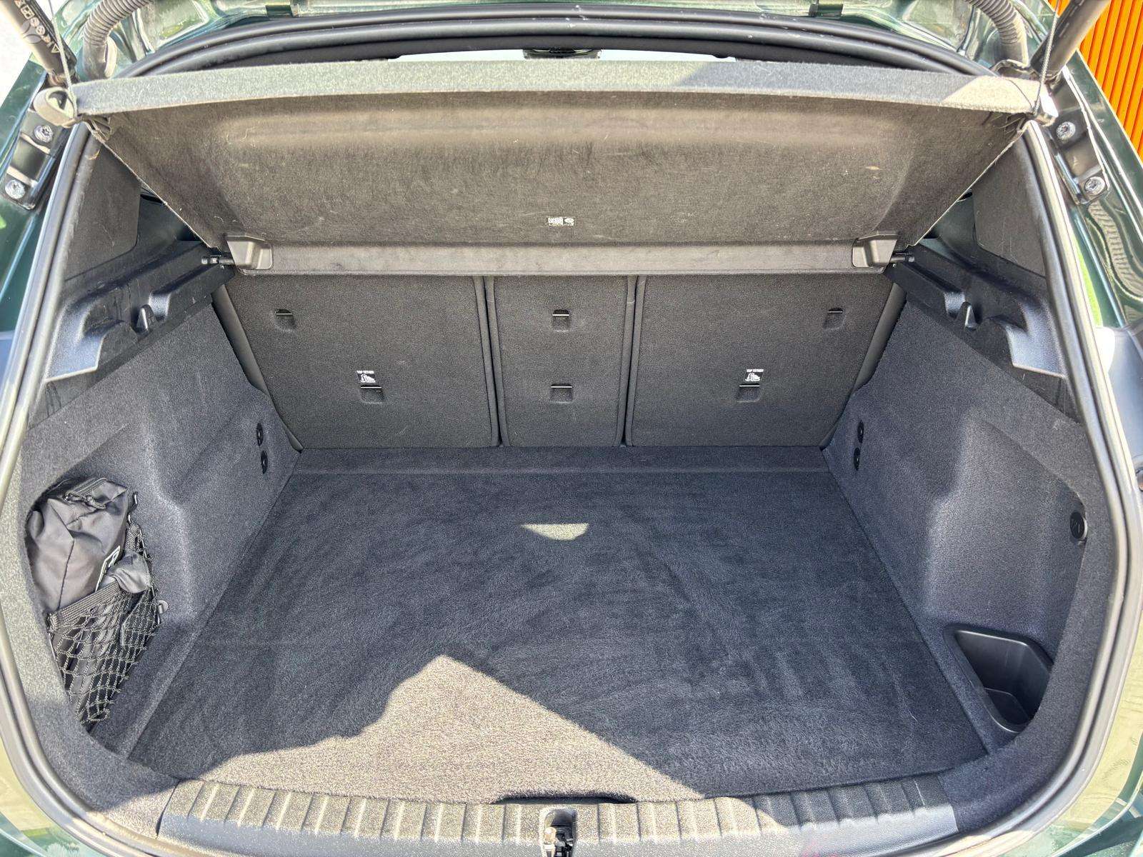 BMW 218 Active Tourer фото 11