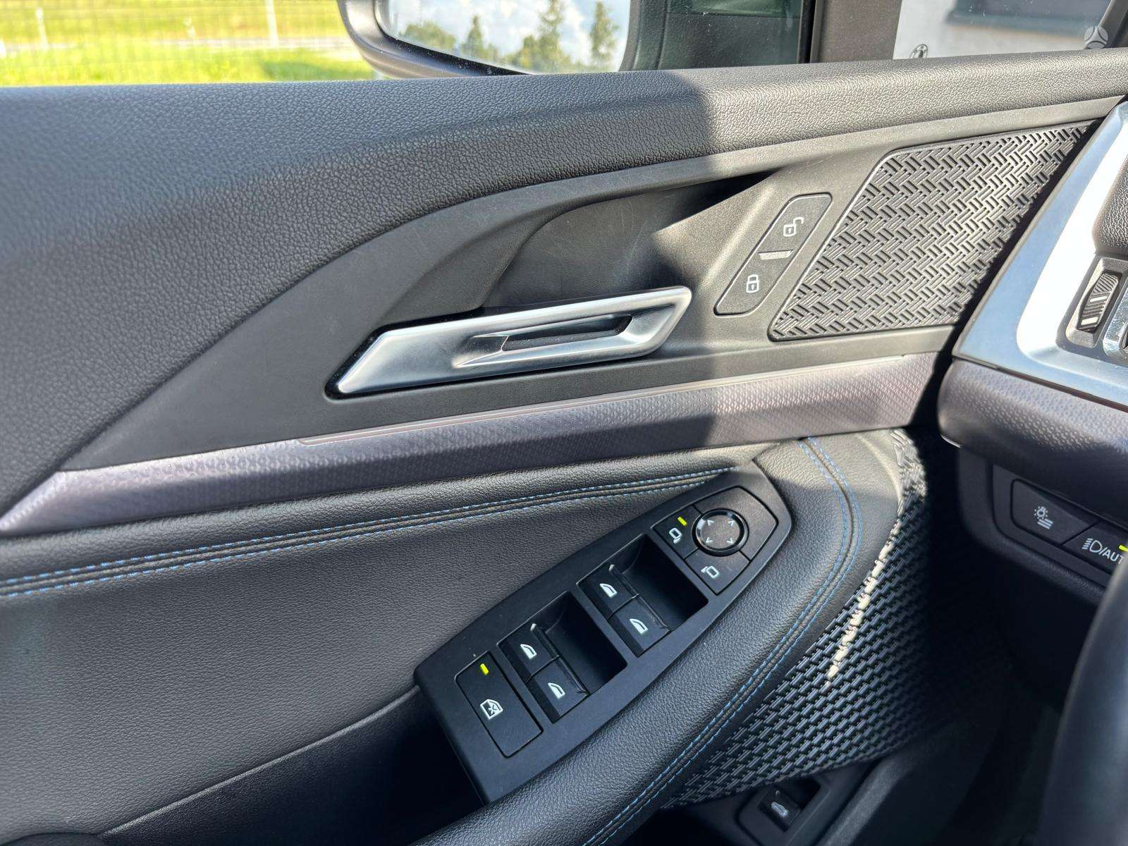 BMW 218 Active Tourer фото 19