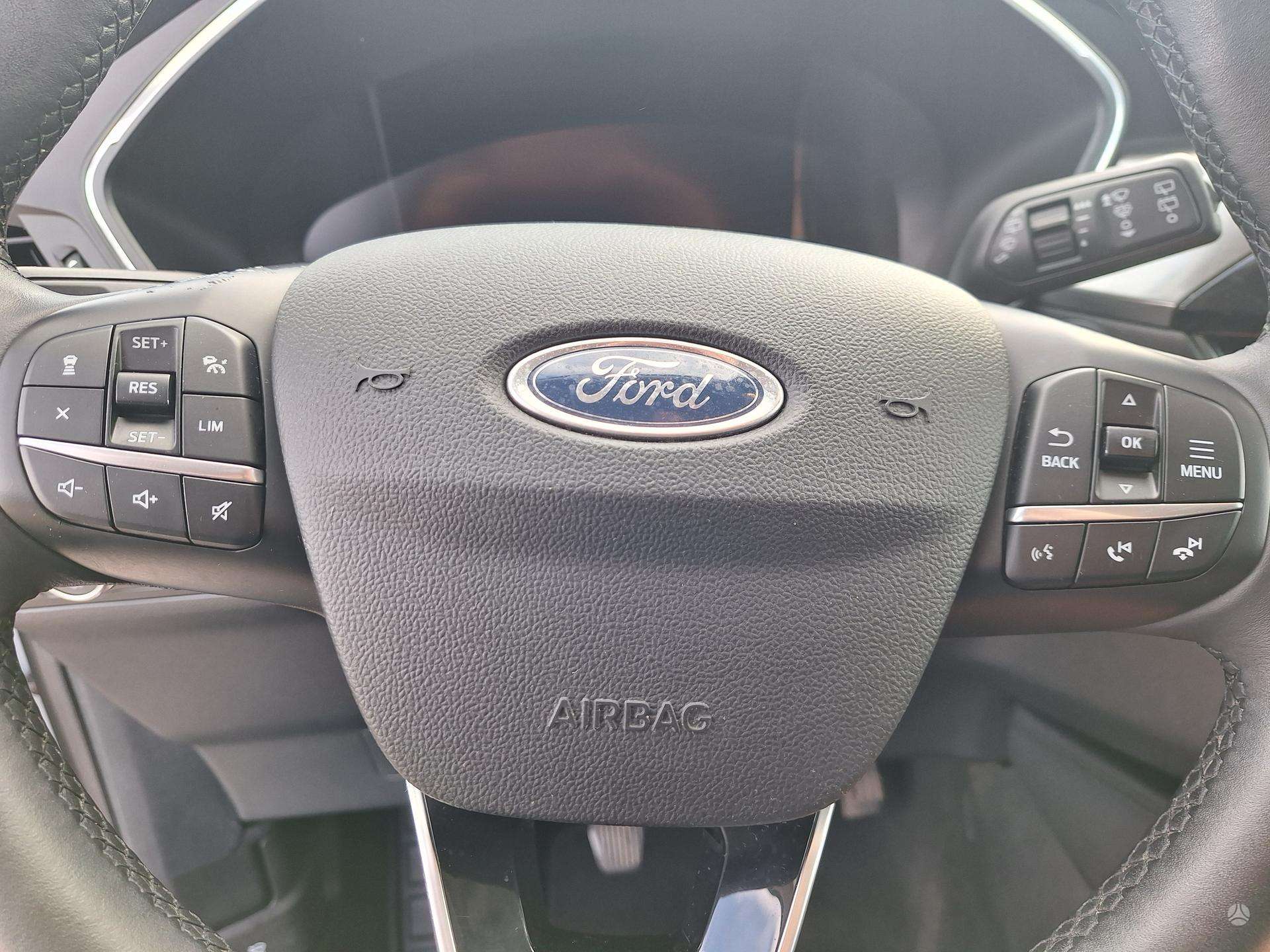 Ford Kuga фото 12