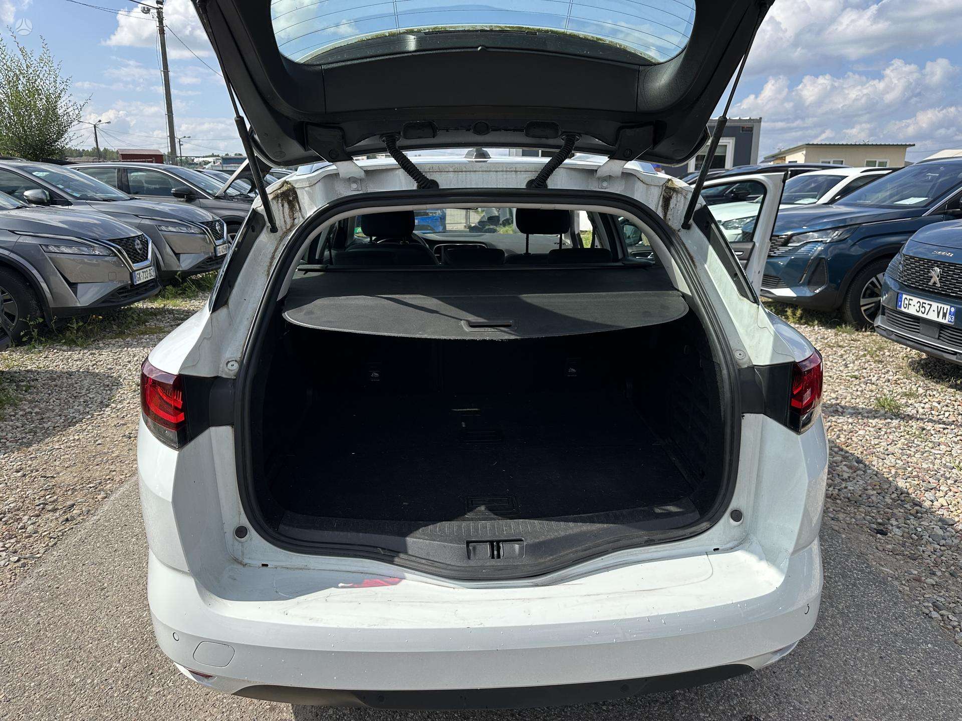 Renault Megane фото 6