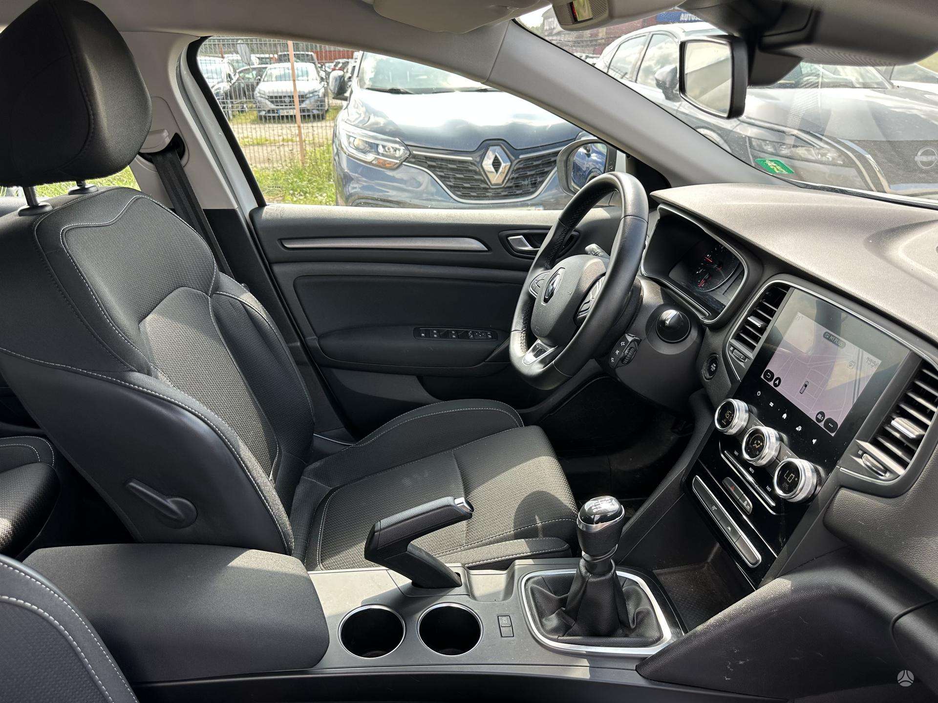 Renault Megane фото 17