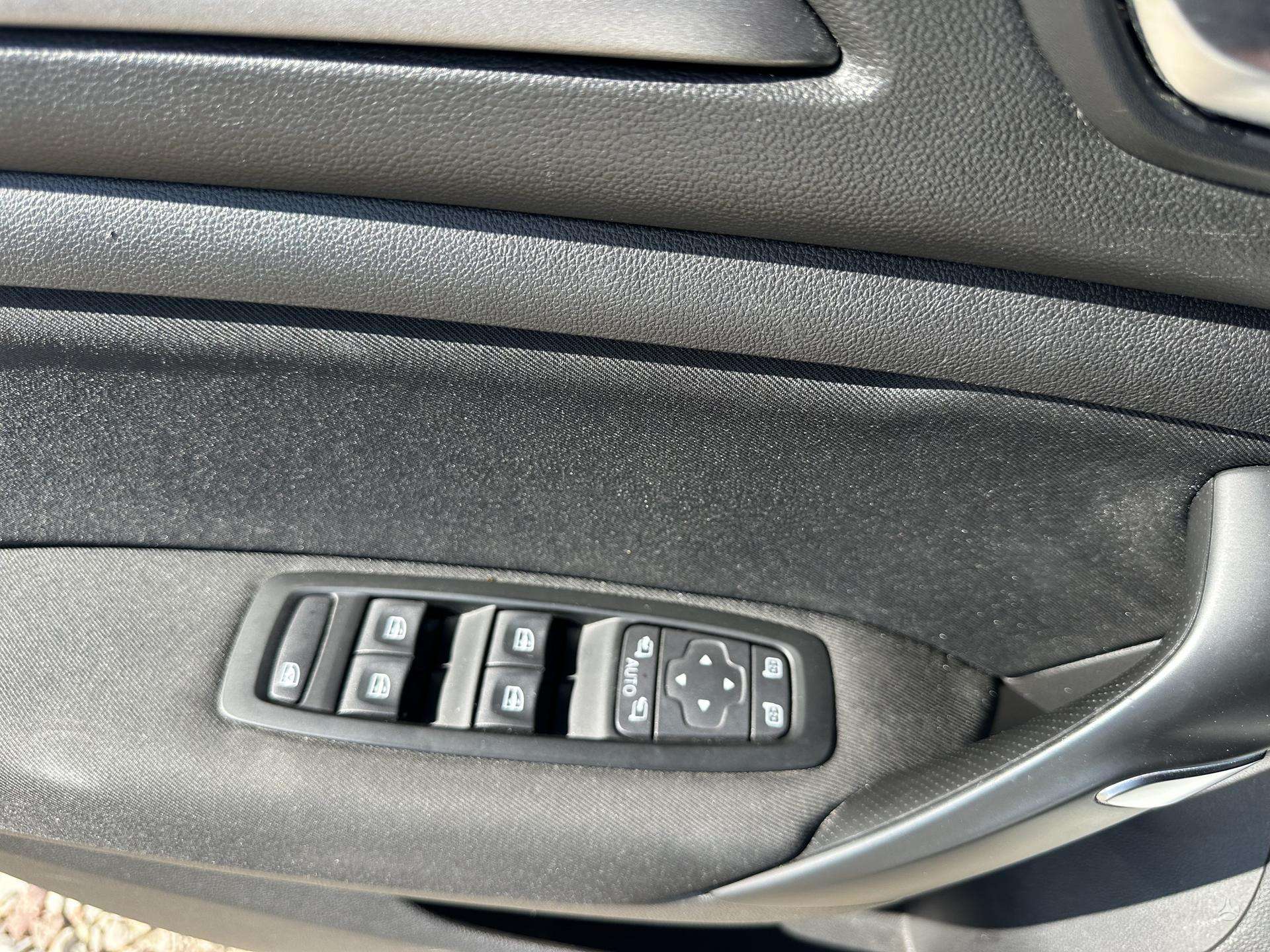 Renault Megane фото 12