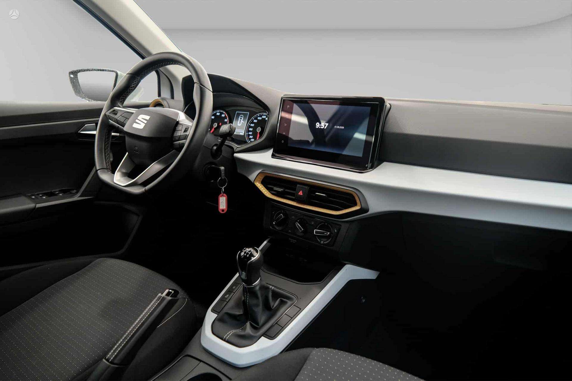 Seat Arona фото 7