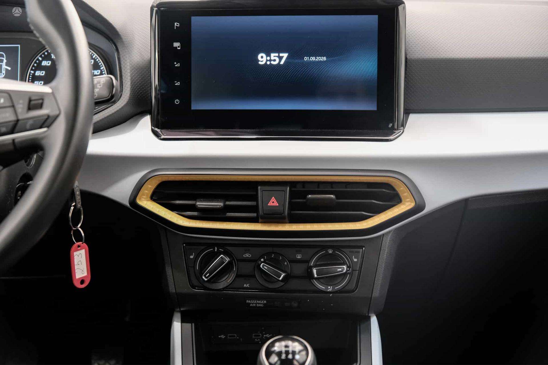 Seat Arona фото 10