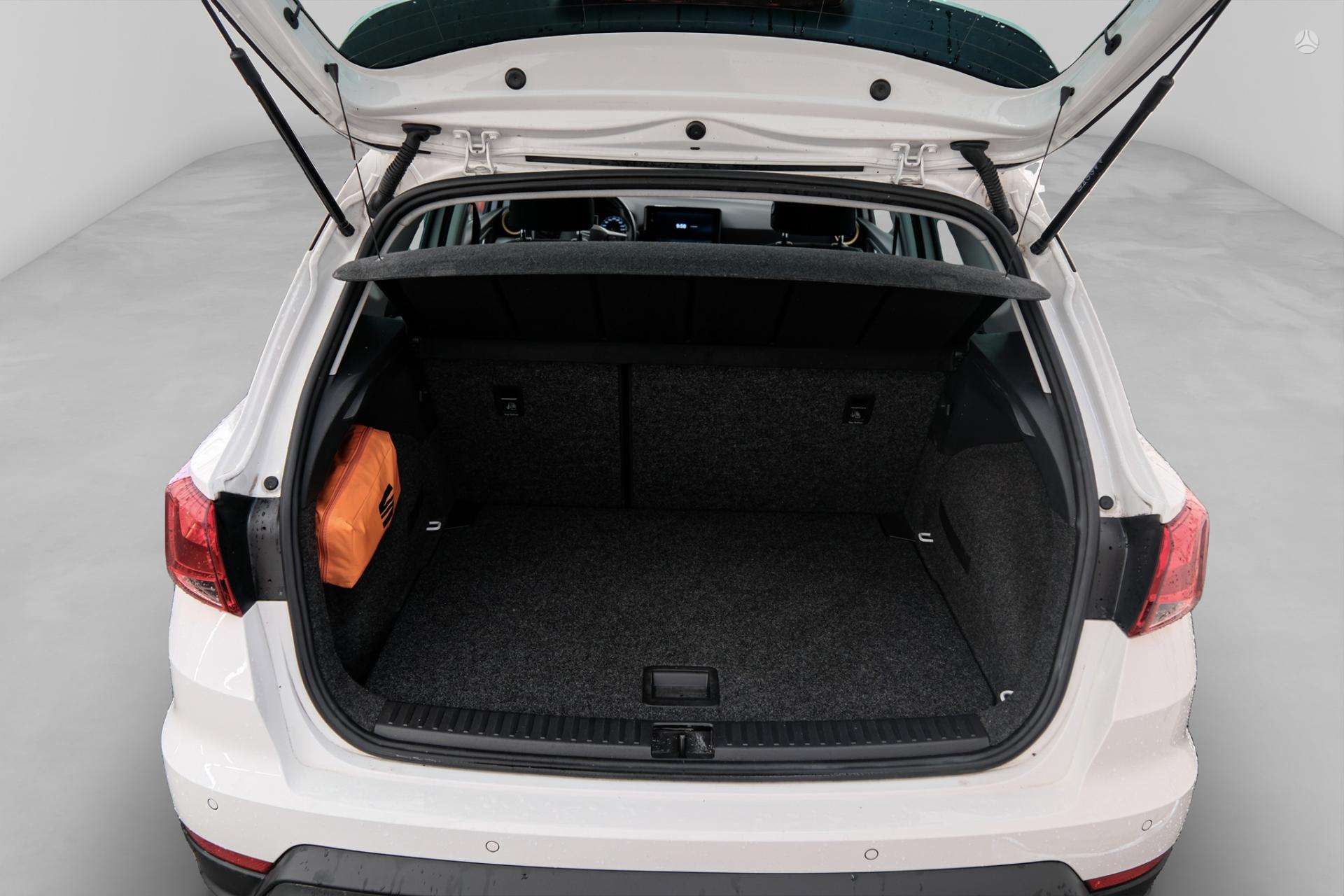 Seat Arona фото 13