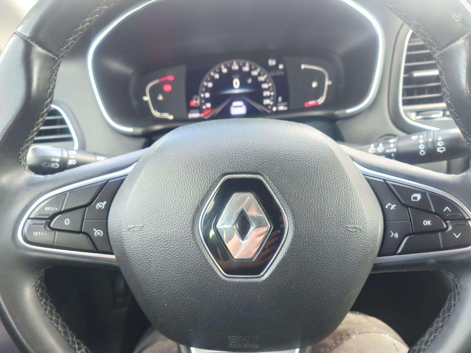 Renault Megane фото 9