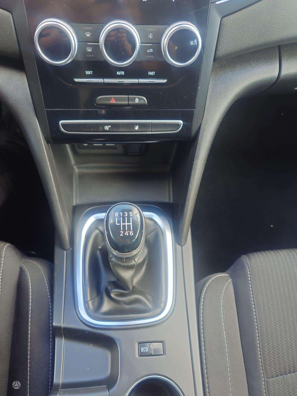 Renault Megane фото 12
