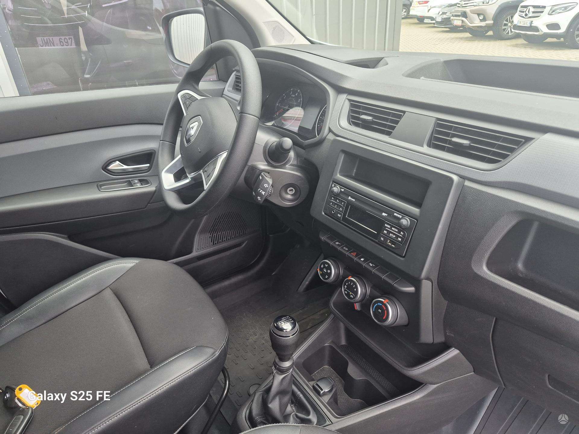 Renault Express фото 11