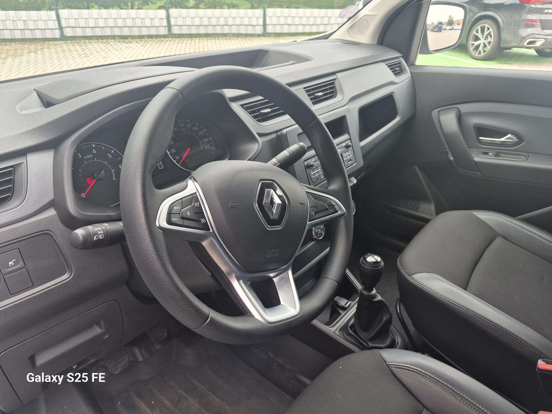 Renault Express фото 14