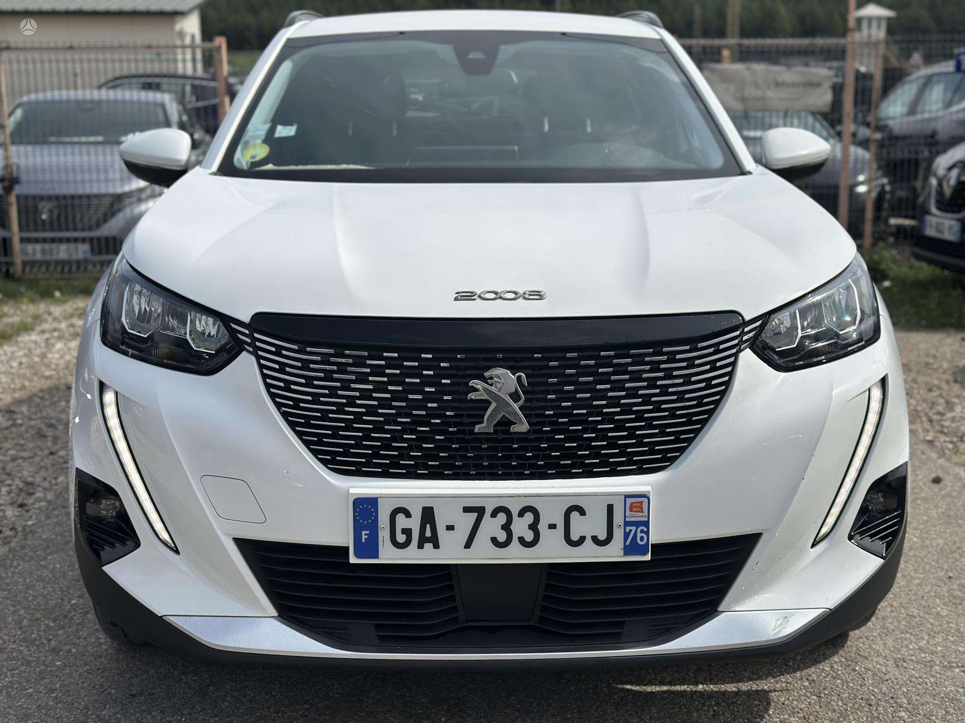 Peugeot 2008 фото 2
