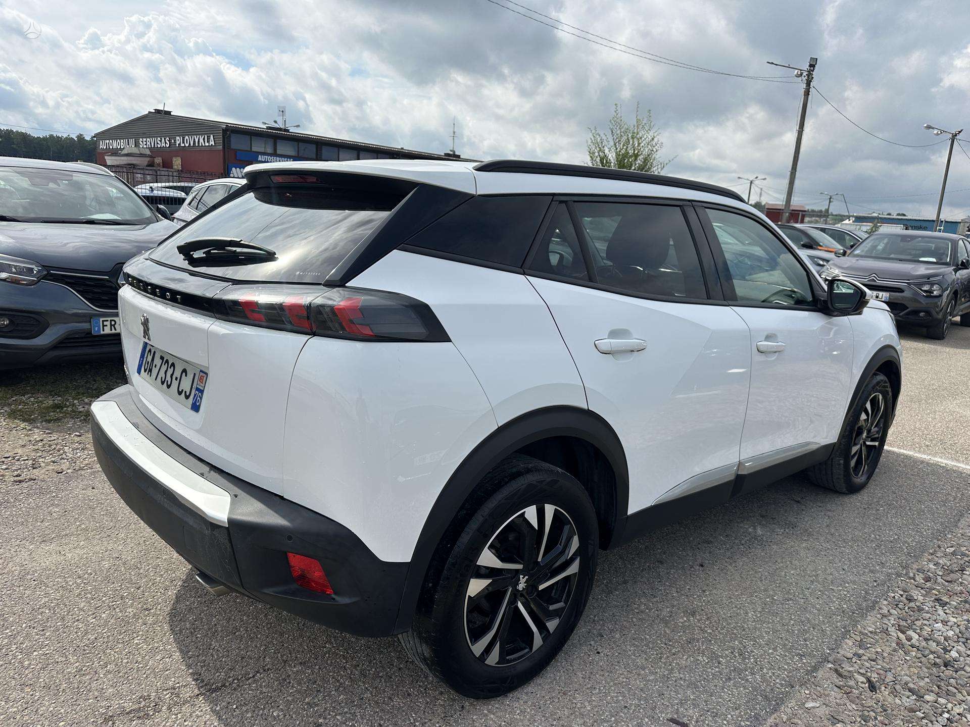 Peugeot 2008 фото 7