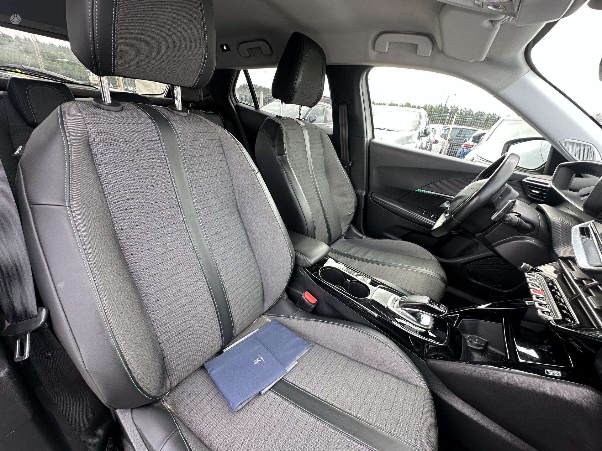 Peugeot 2008 фото 16