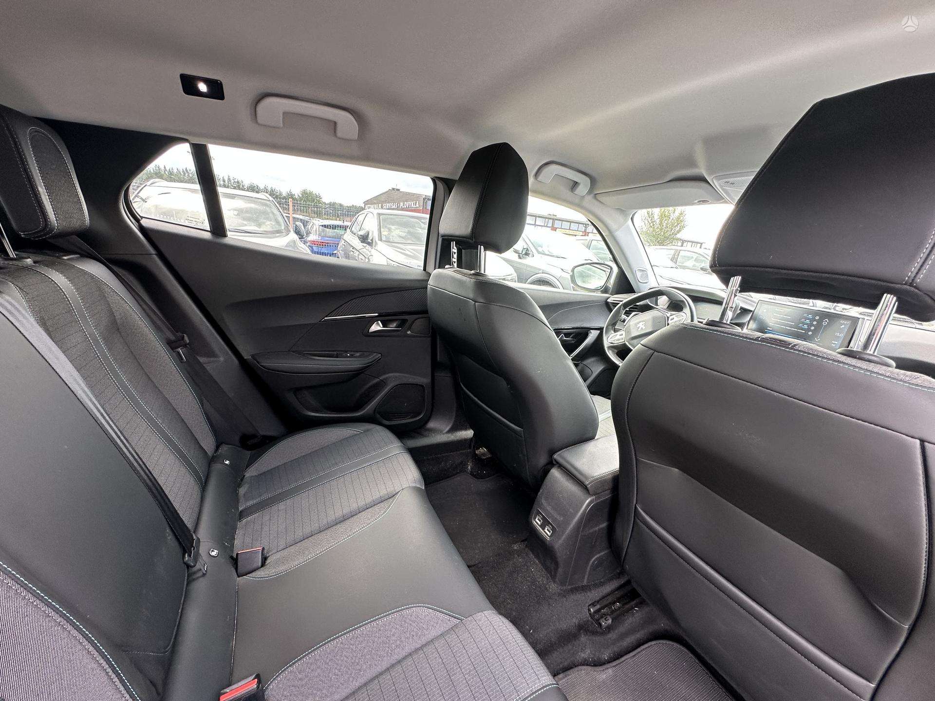 Peugeot 2008 фото 18