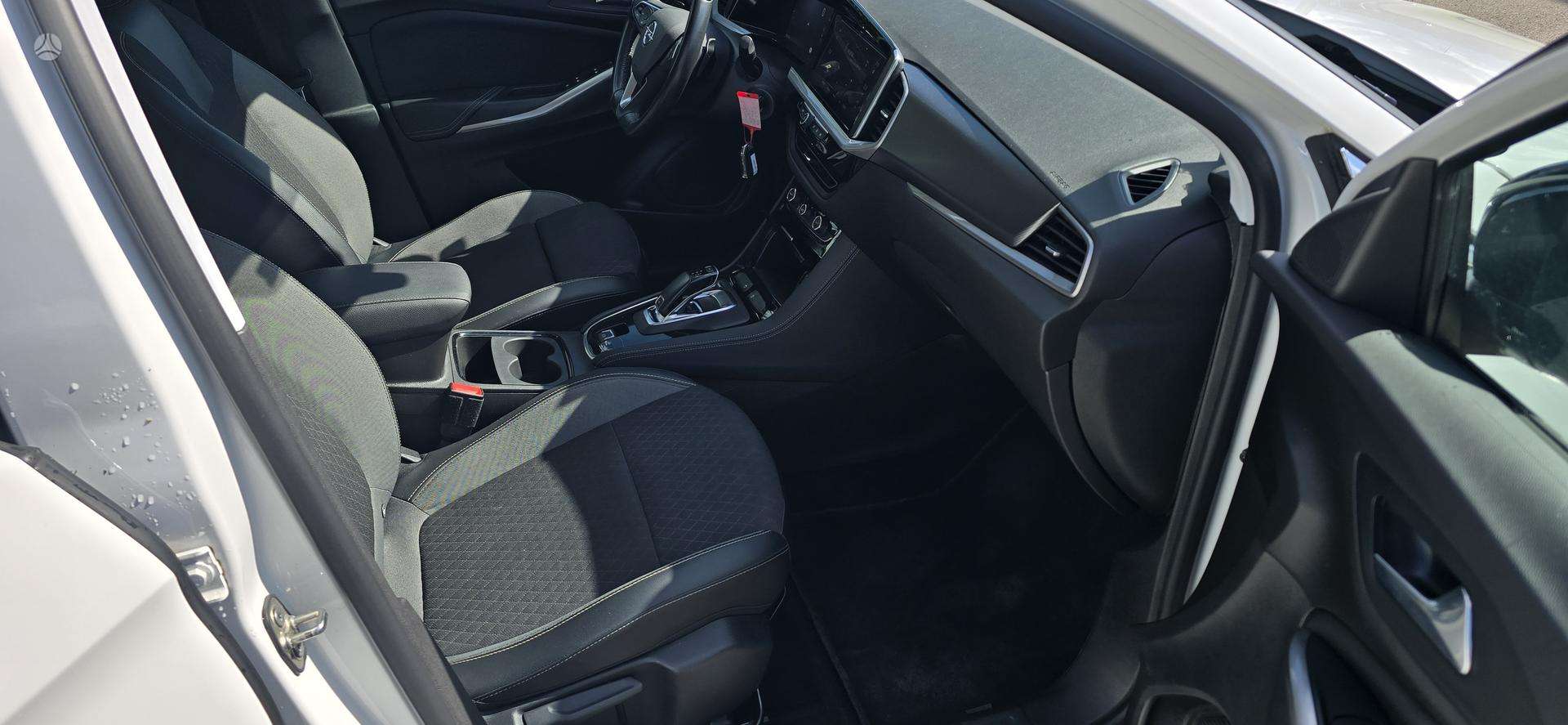 Opel Grandland фото 10