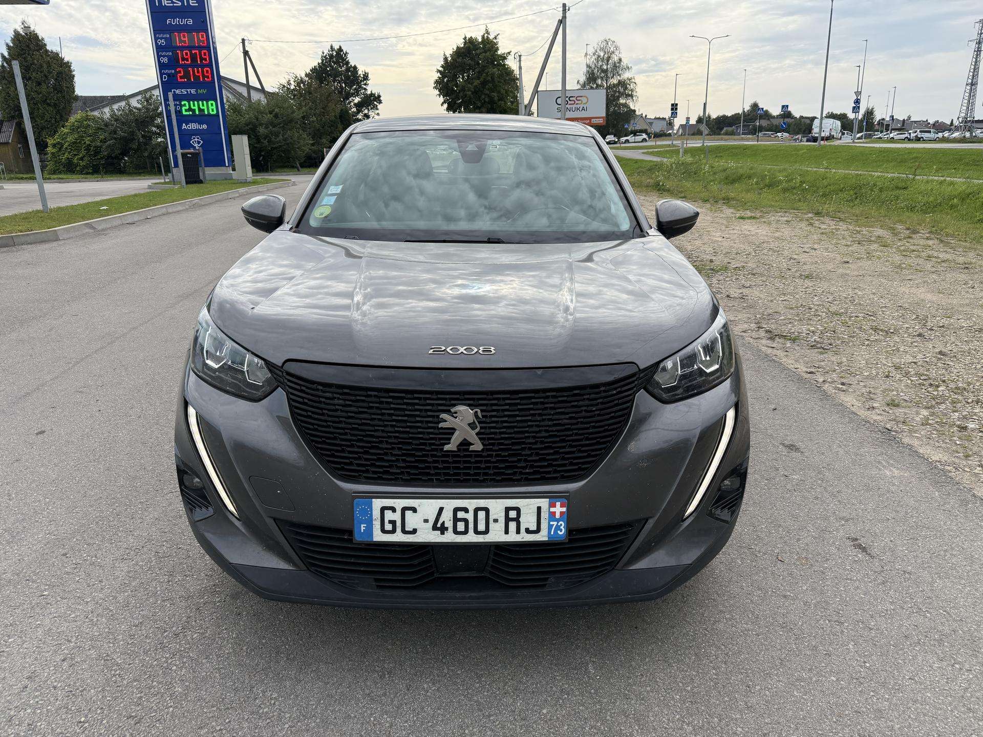Peugeot 2008 фото 2