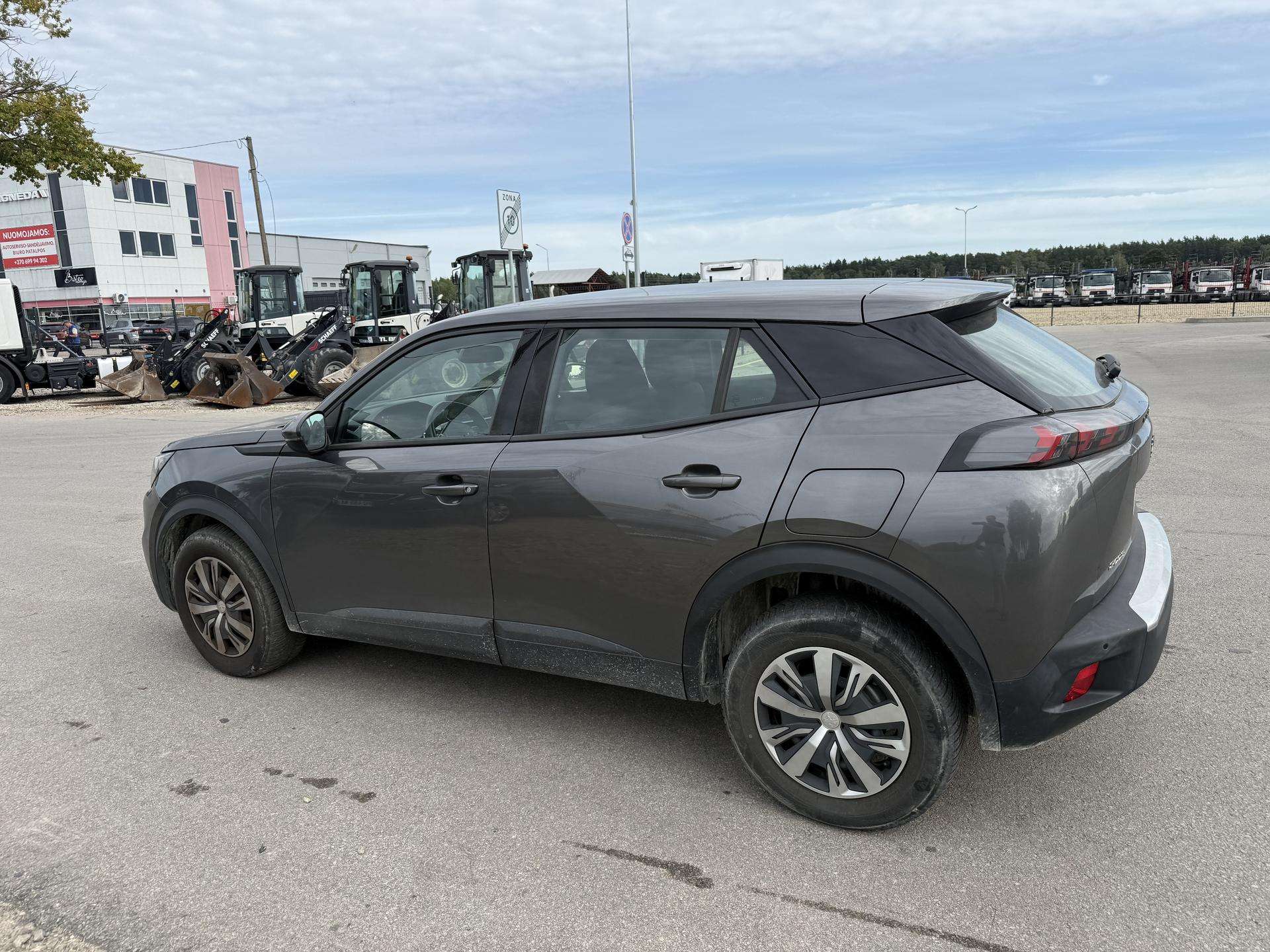 Peugeot 2008 фото 8