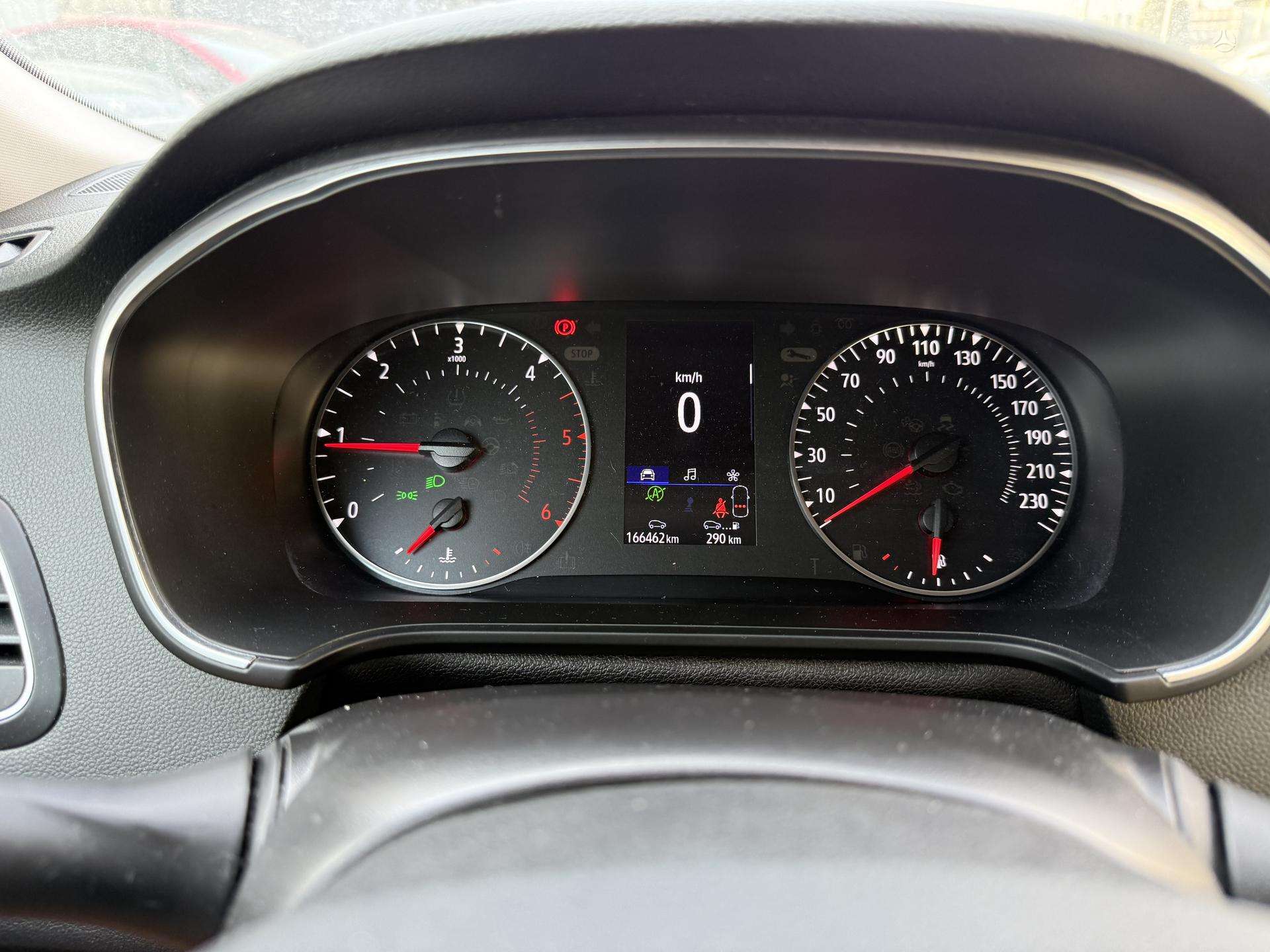 Renault Megane фото 11