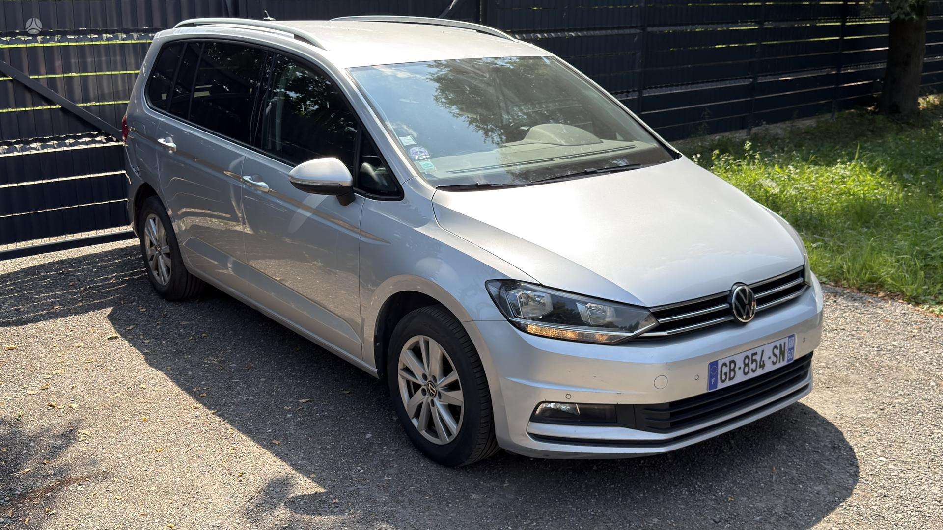 Volkswagen Touran фото 11