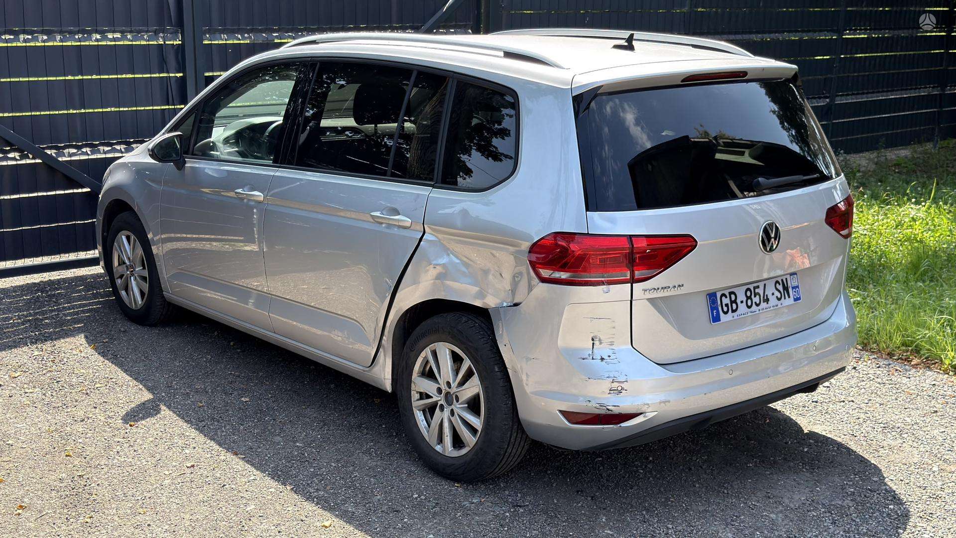 Volkswagen Touran фото 15
