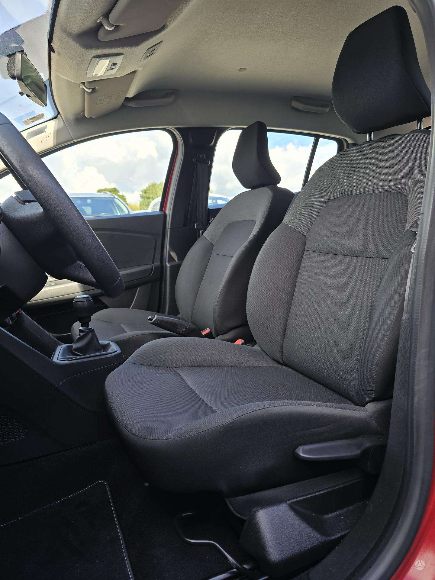 Dacia Sandero фото 17