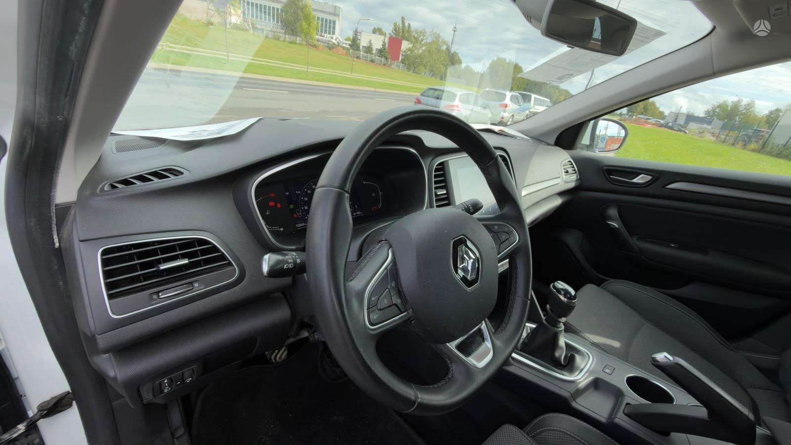 Renault Megane фото 11