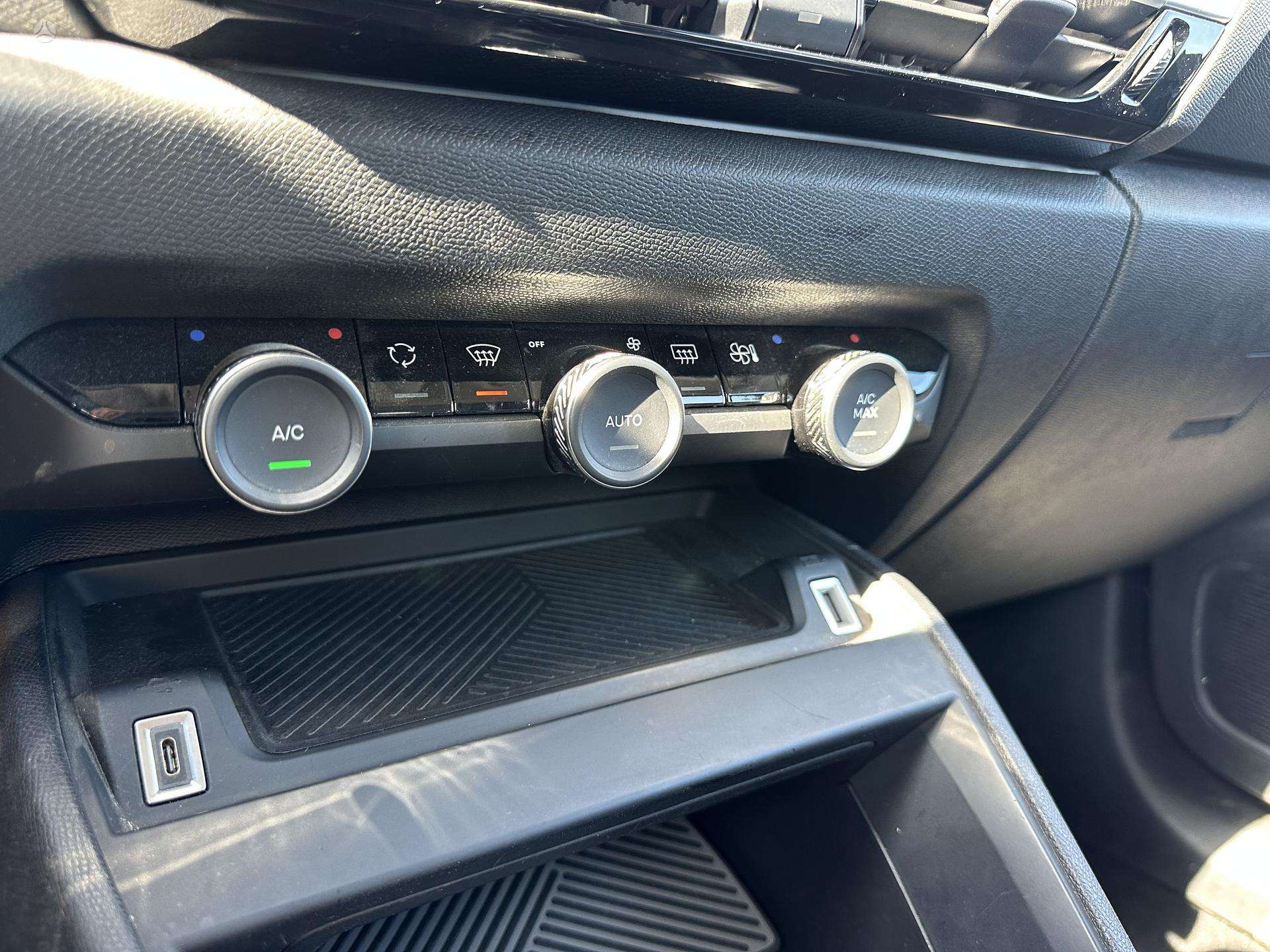 Citroen C4 фото 14