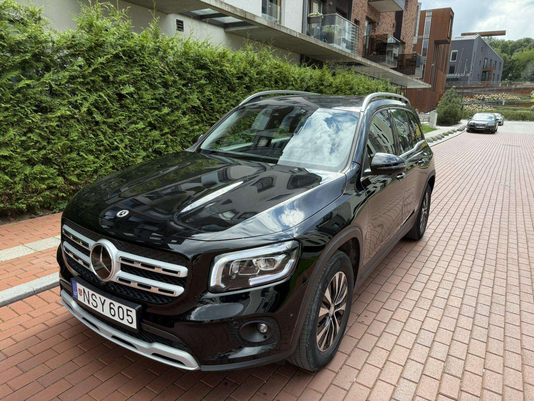 Mercedes-Benz GLB180 фото 2