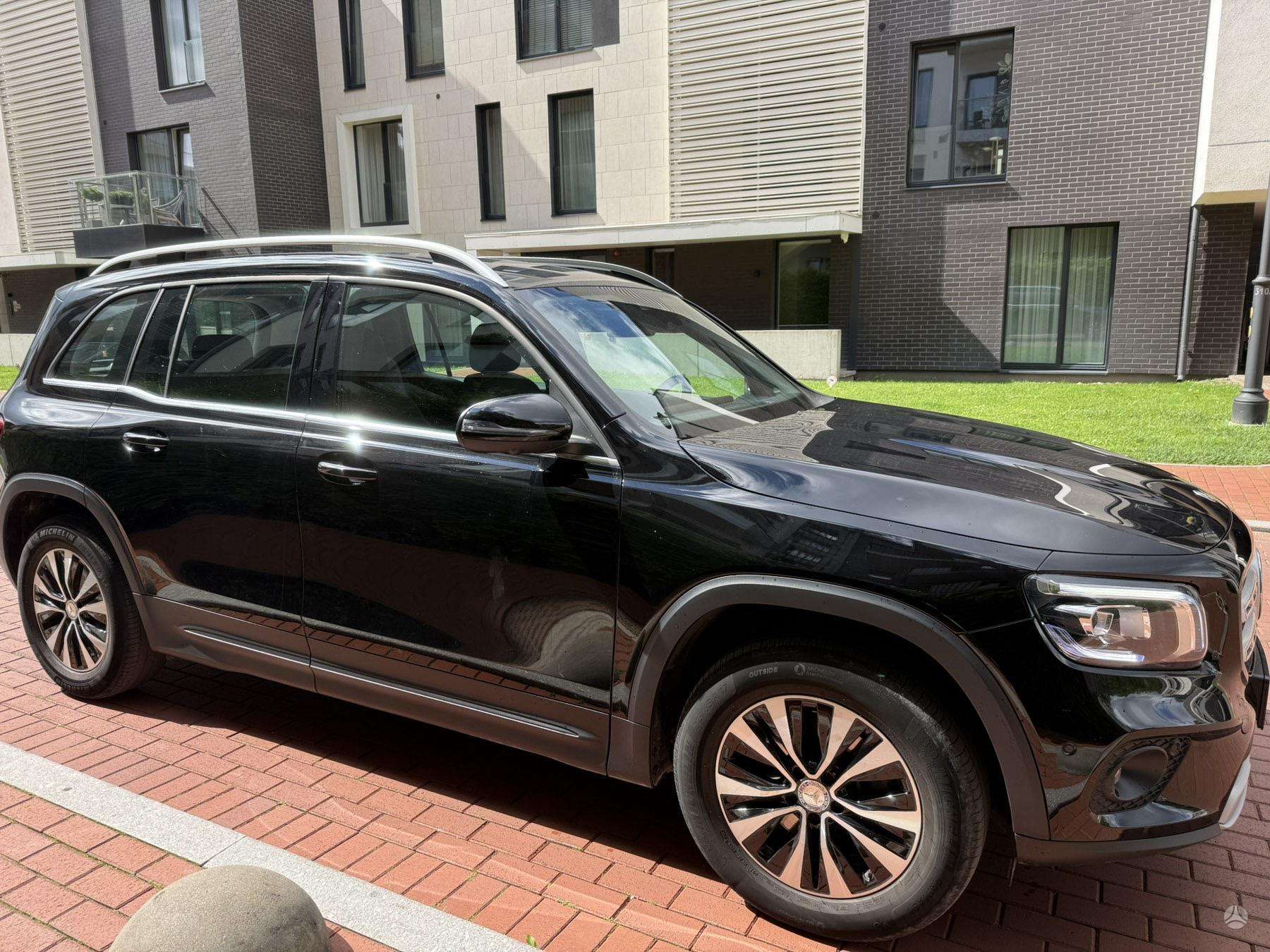 Mercedes-Benz GLB180 фото 8
