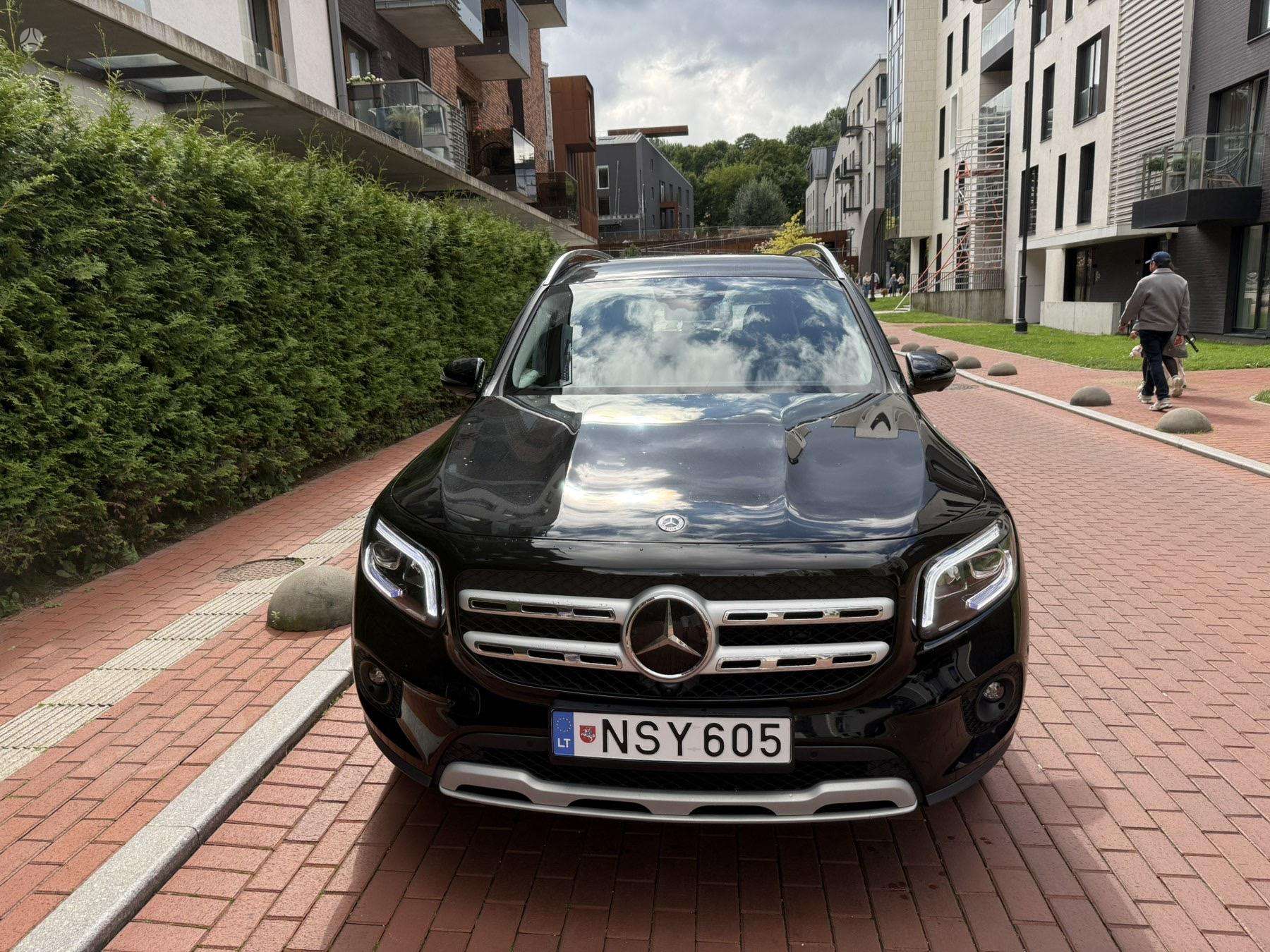 Mercedes-Benz GLB180 фото 10