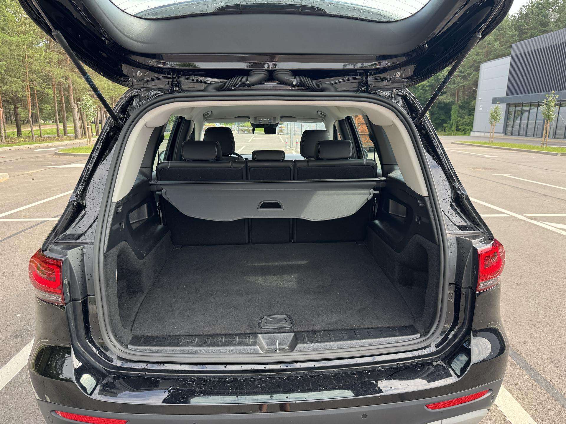 Mercedes-Benz GLB180 фото 12